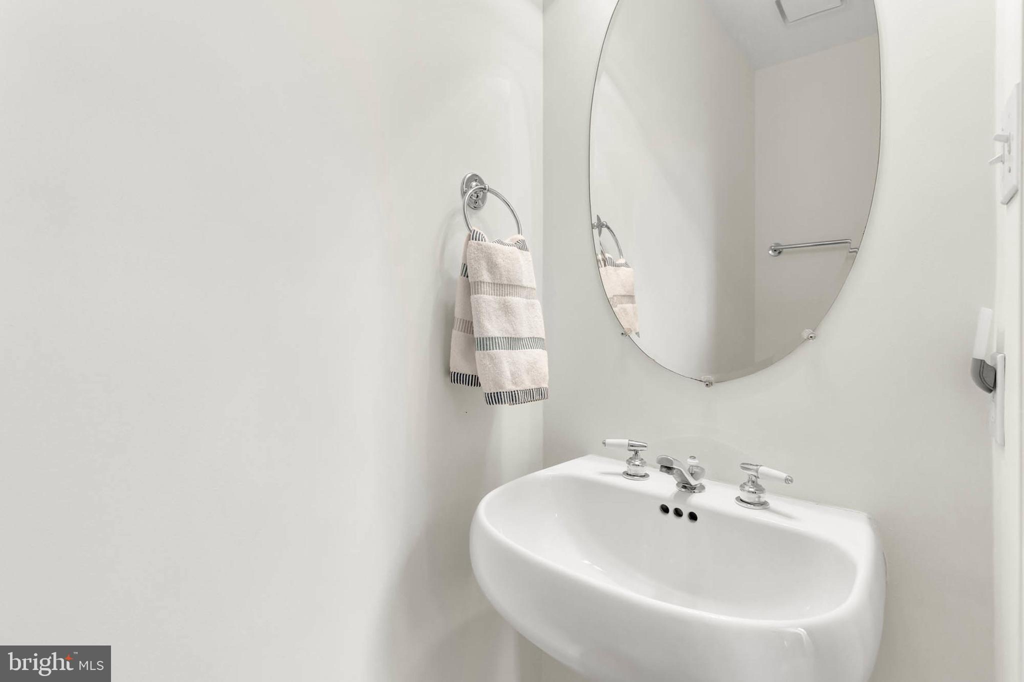 VILLAGE OF RIVER HILL - Residential