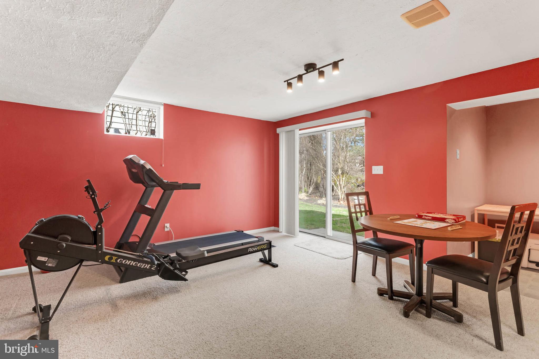 VILLAGE OF RIVER HILL - Residential