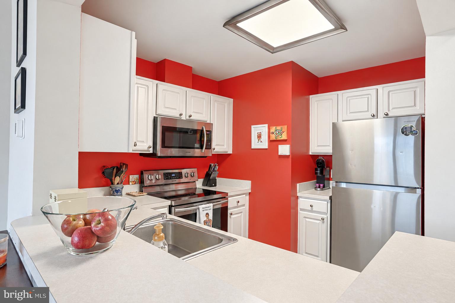 23 PIERSIDE DRIVE 127