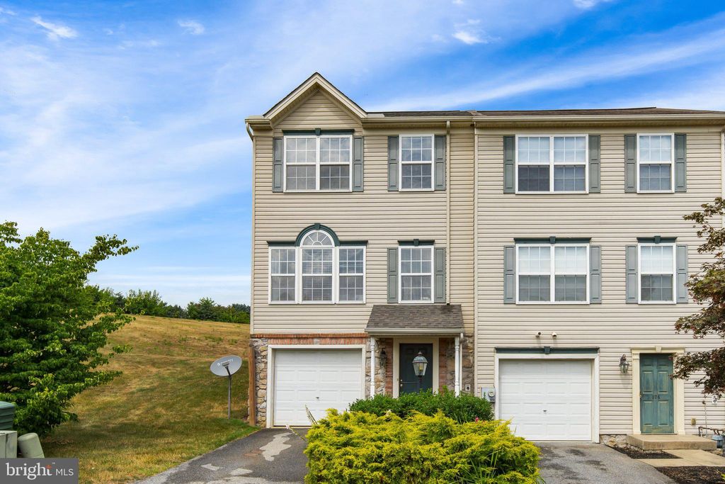 Photo of 172 Knollwood Road, Millersville, PA 17551 (MLS # PALA2054164)