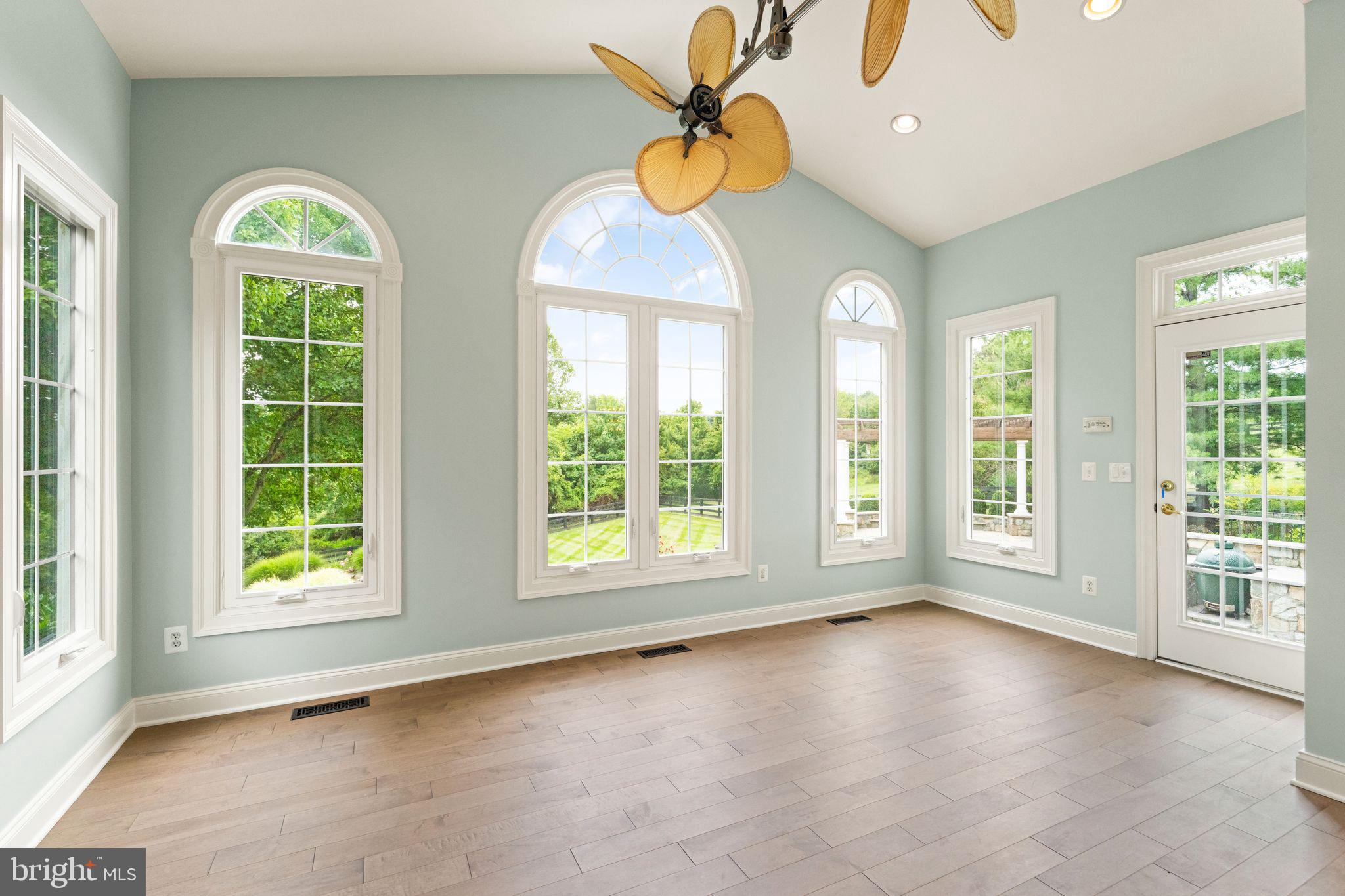 BEACON HILL - Residential