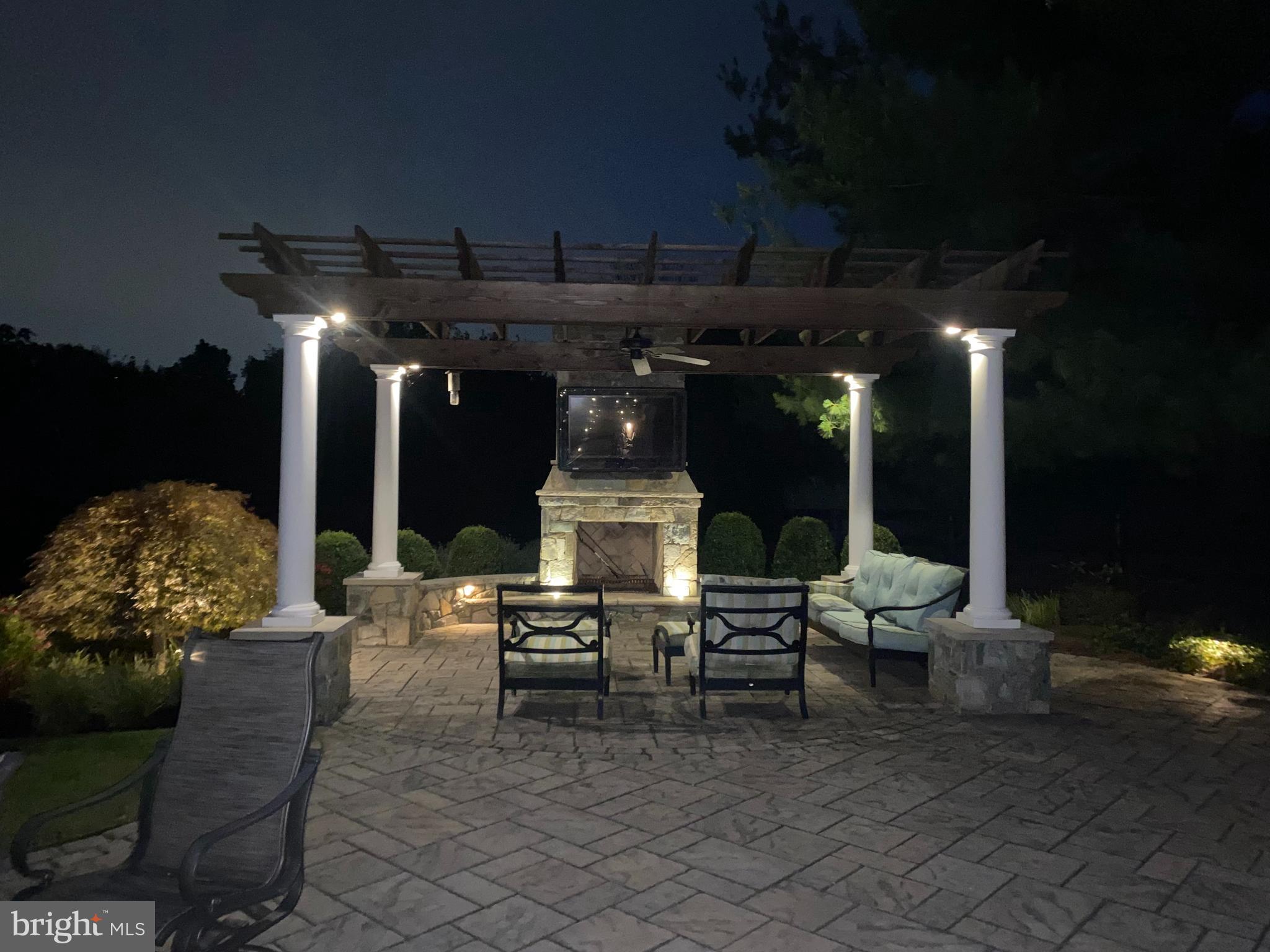 BEACON HILL - Residential