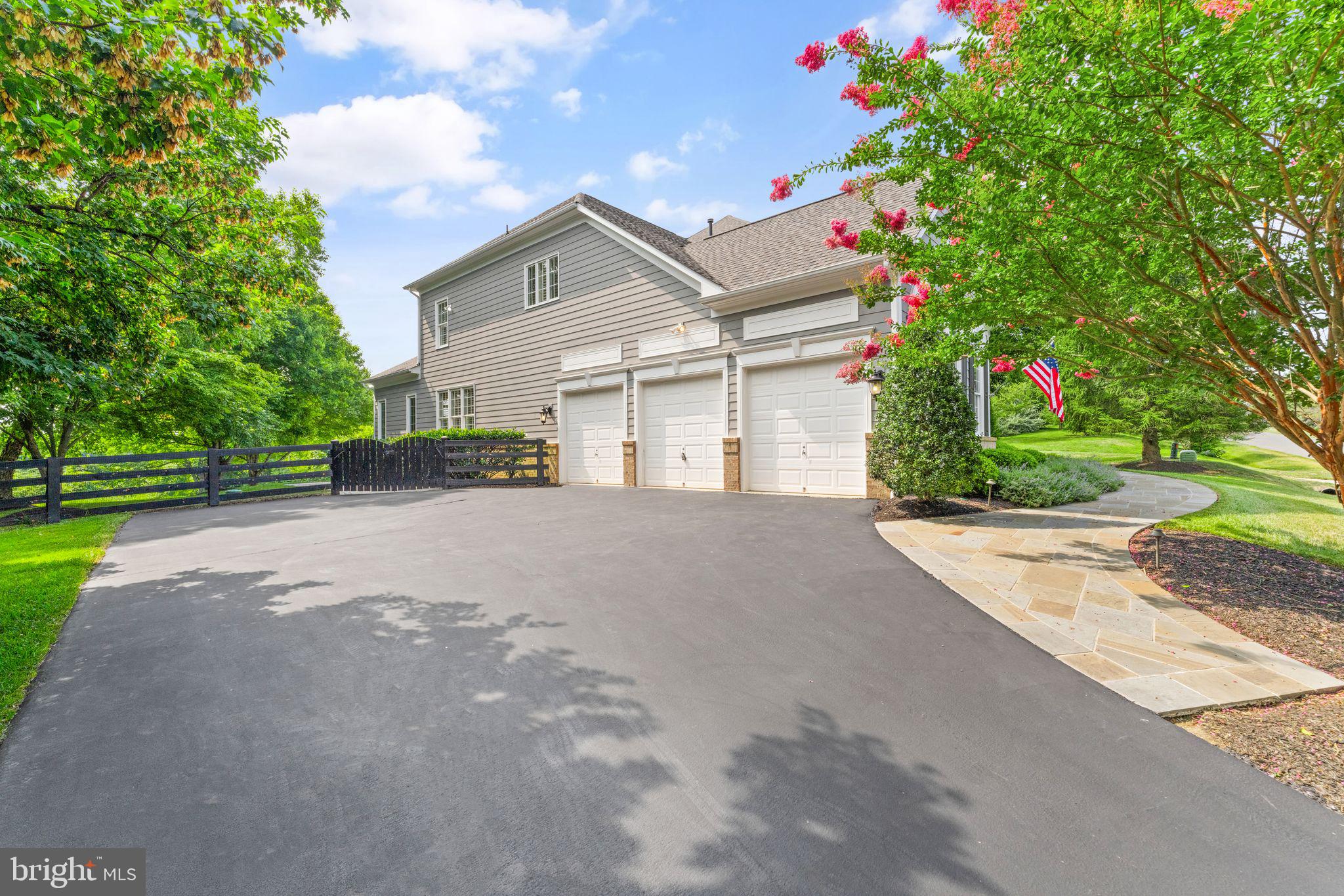 BEACON HILL - Residential