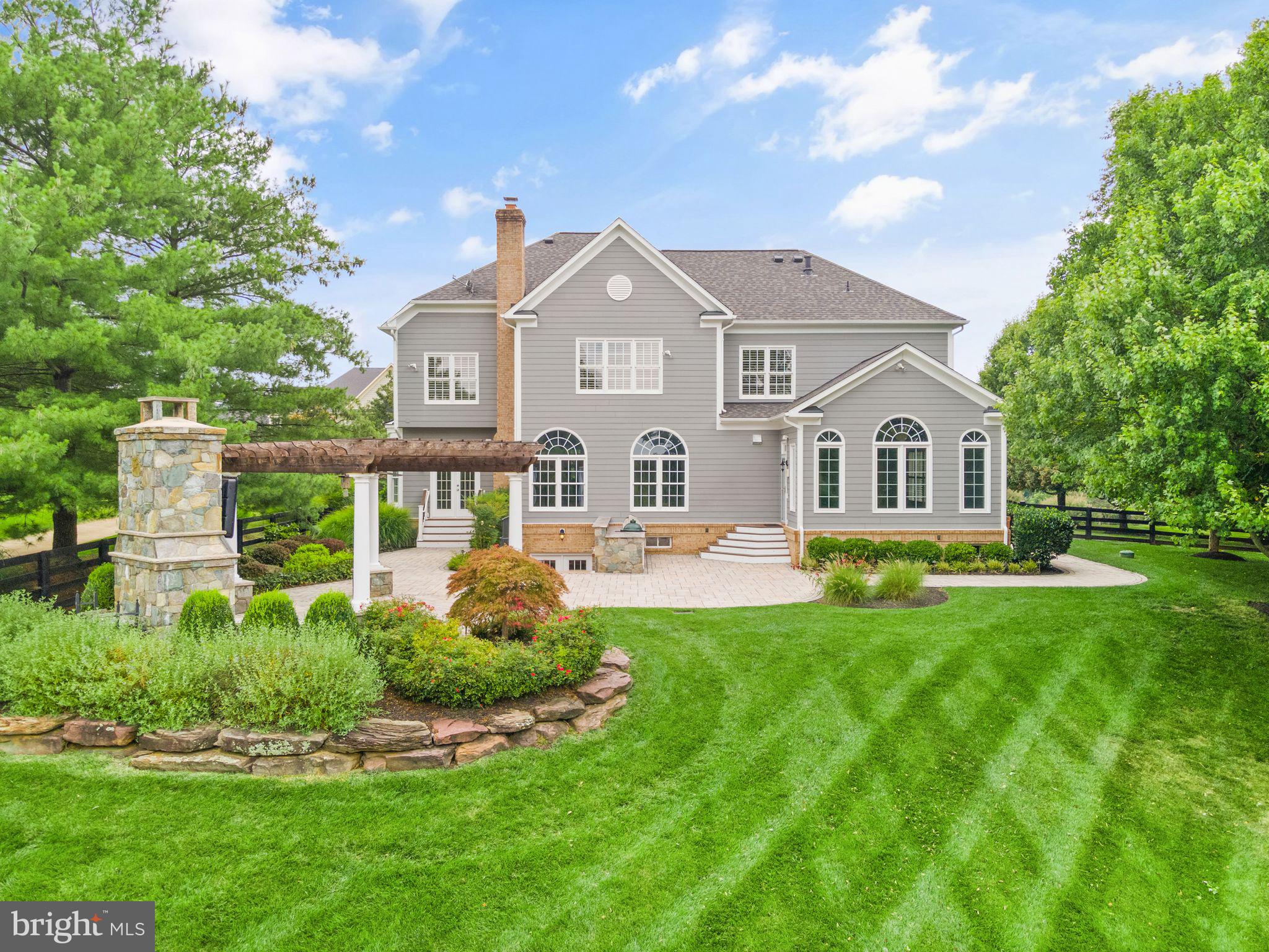 BEACON HILL - Residential