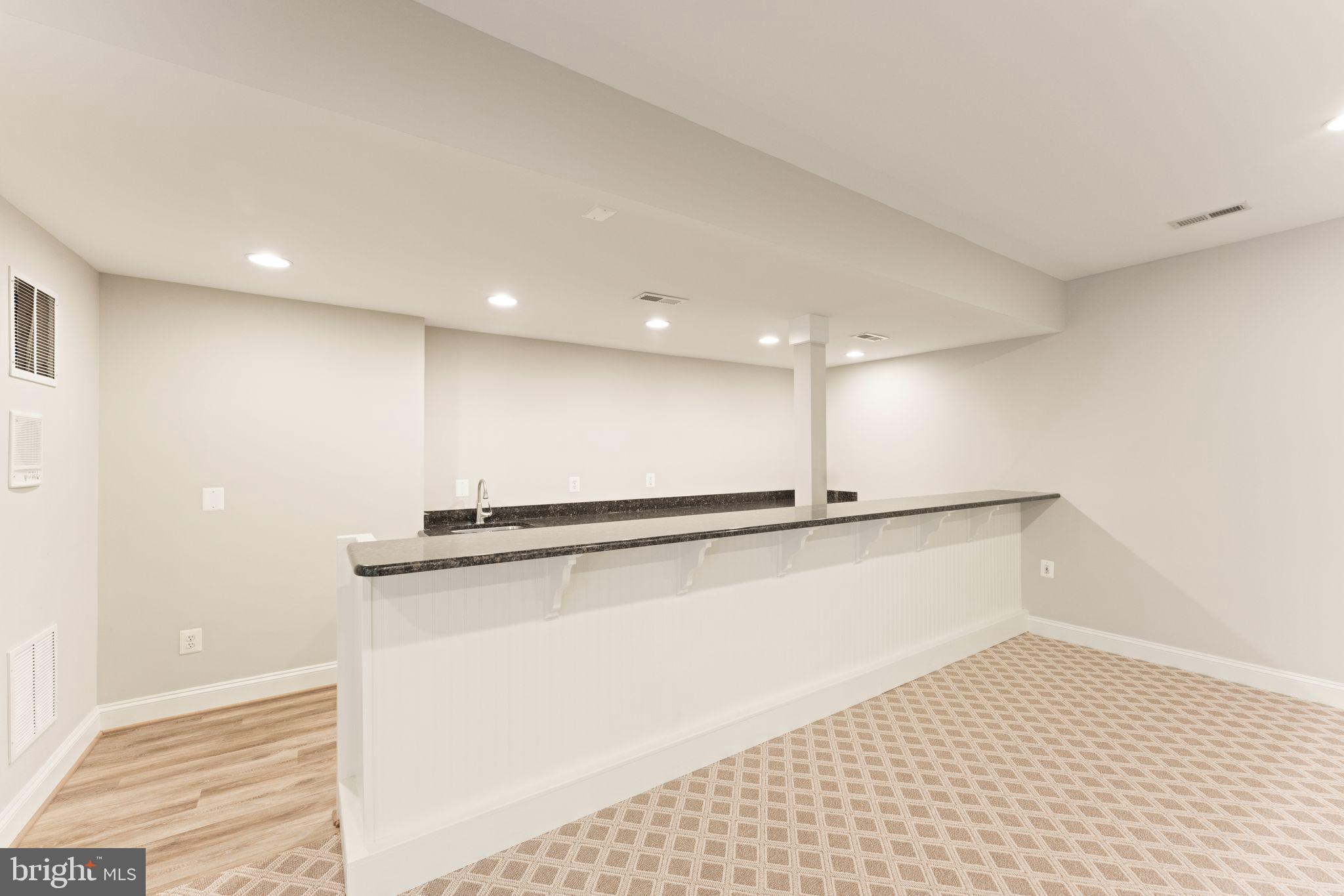 BEACON HILL - Residential