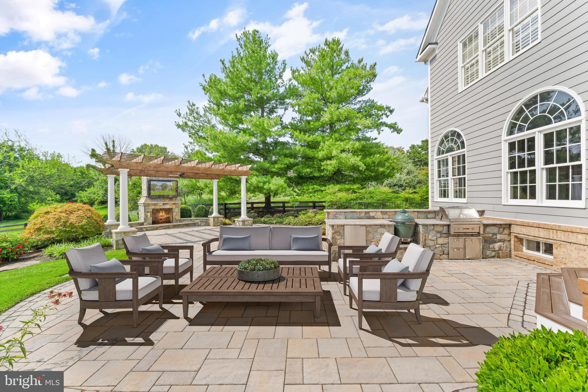 BEACON HILL - Residential