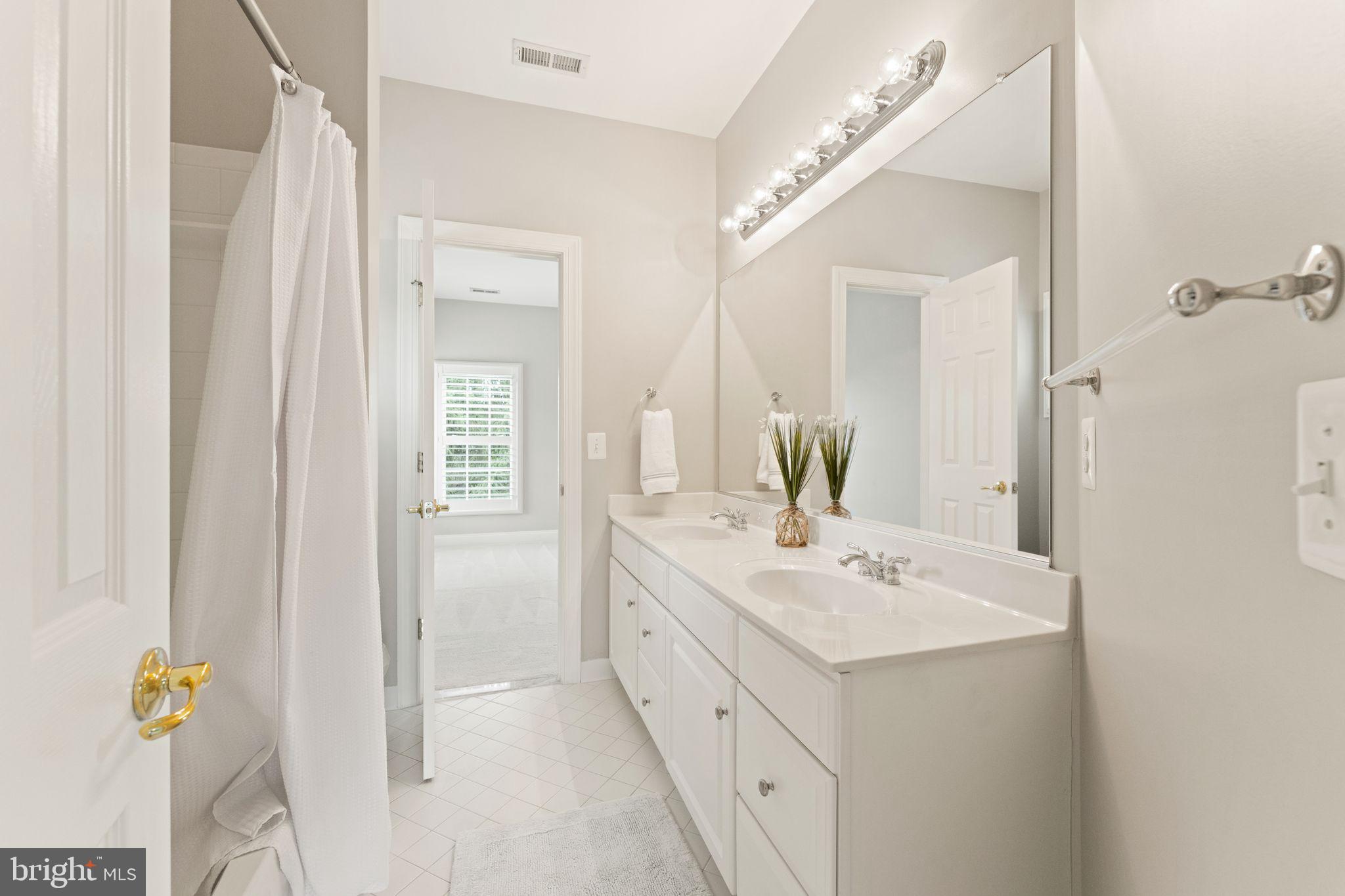 BEACON HILL - Residential