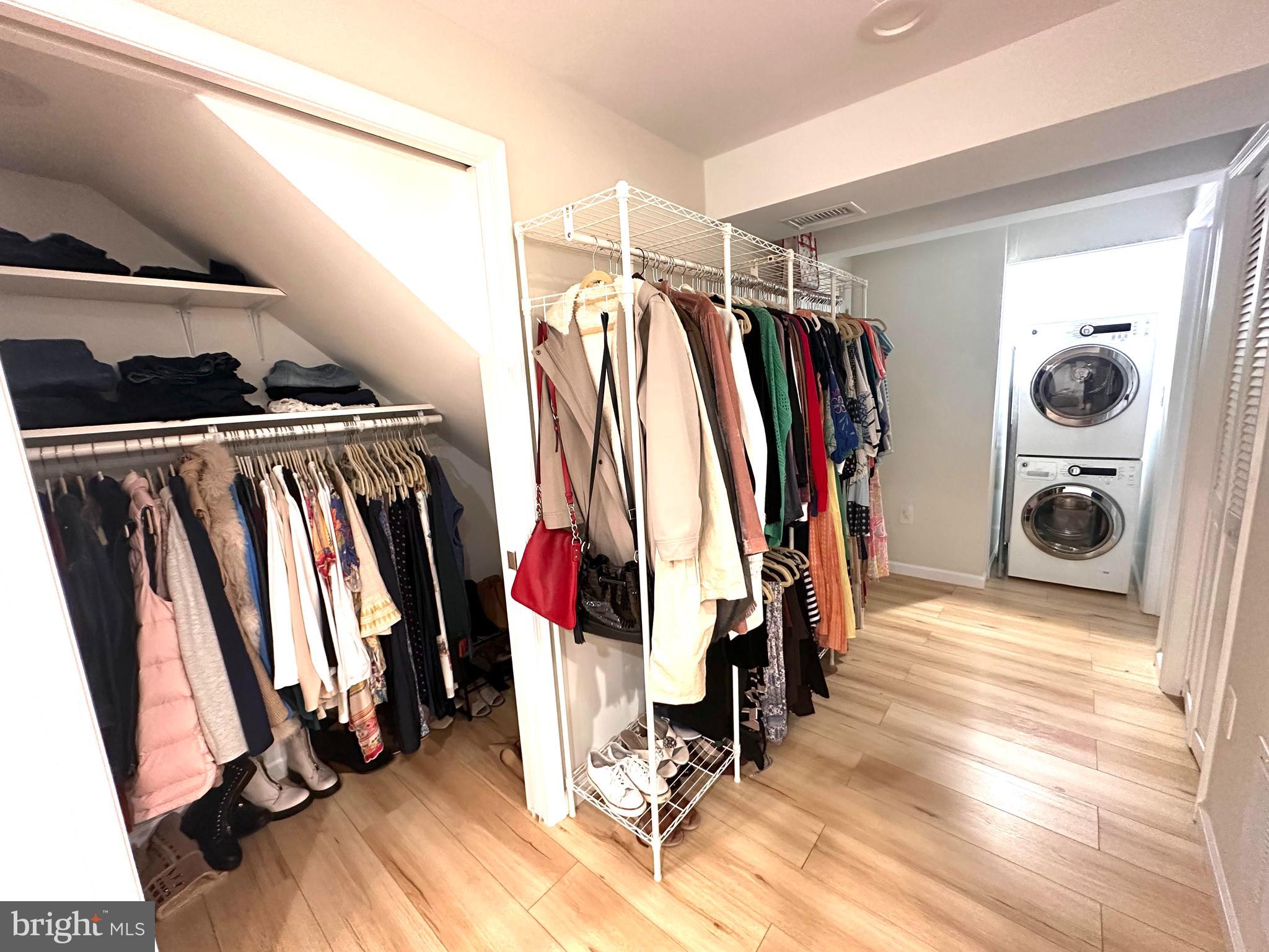 NEWINGTON FOREST - Residential Lease