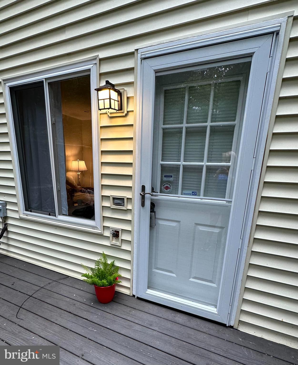 NEWINGTON FOREST - Residential Lease