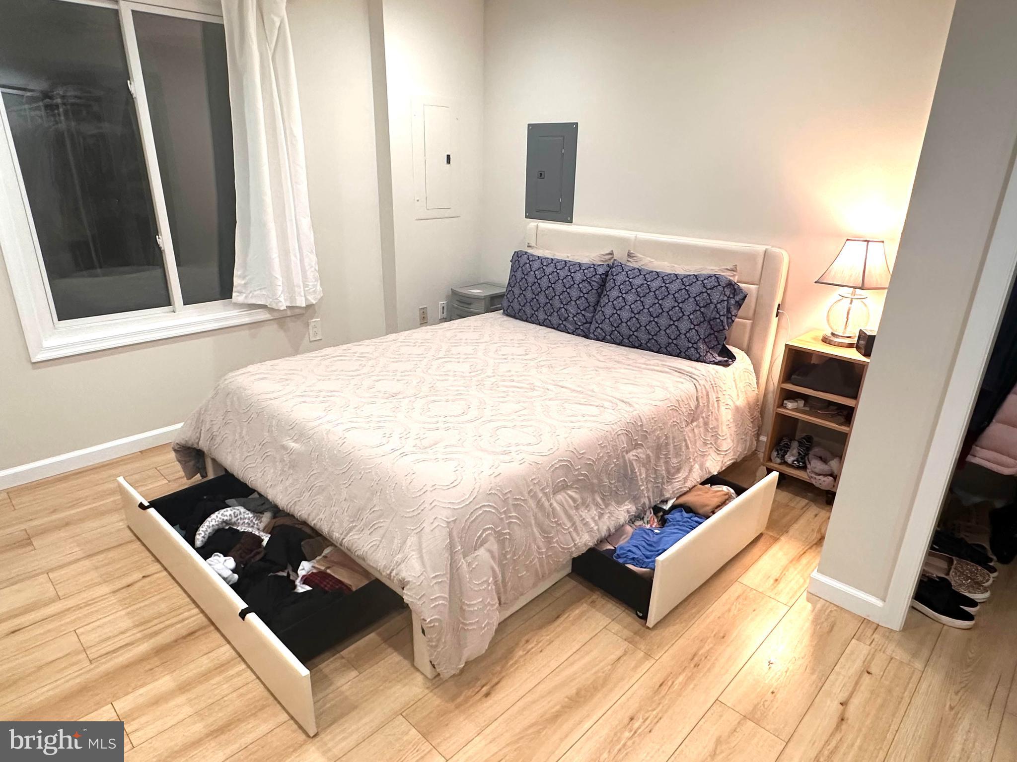 NEWINGTON FOREST - Residential Lease