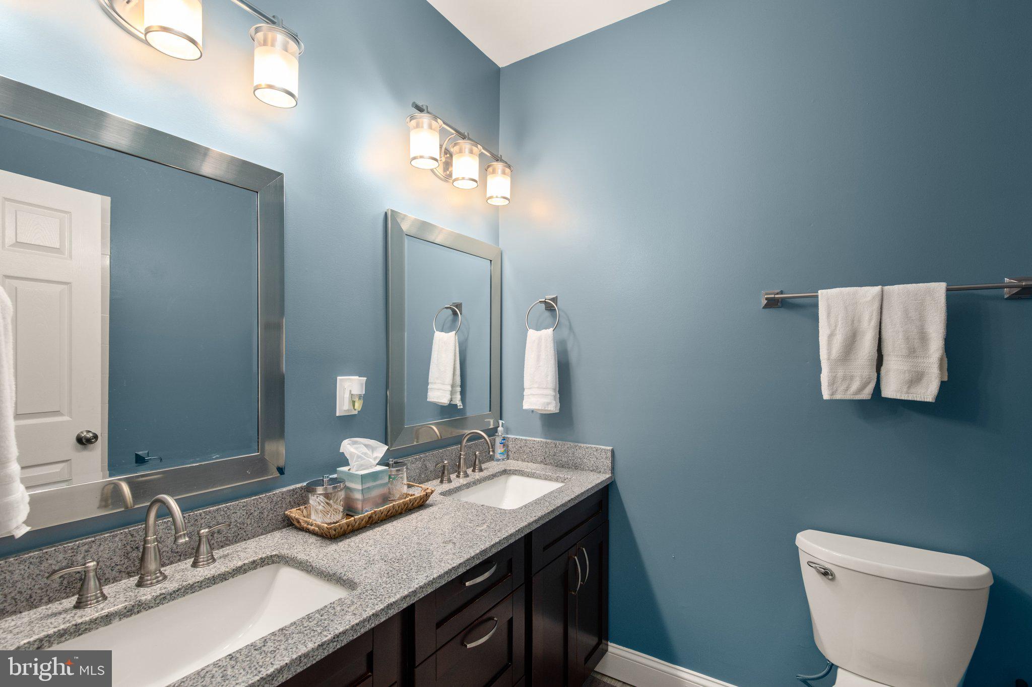 BROADWAY EAST - Residential