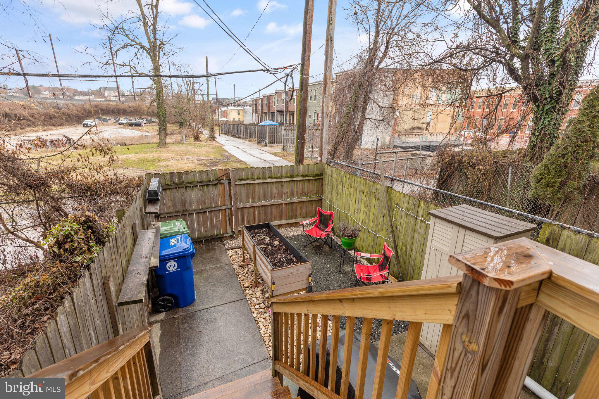 BROADWAY EAST - Residential