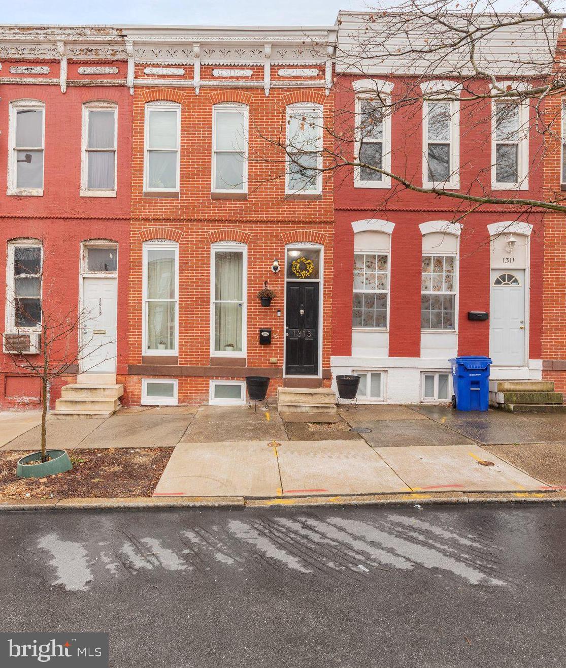 BROADWAY EAST - Residential