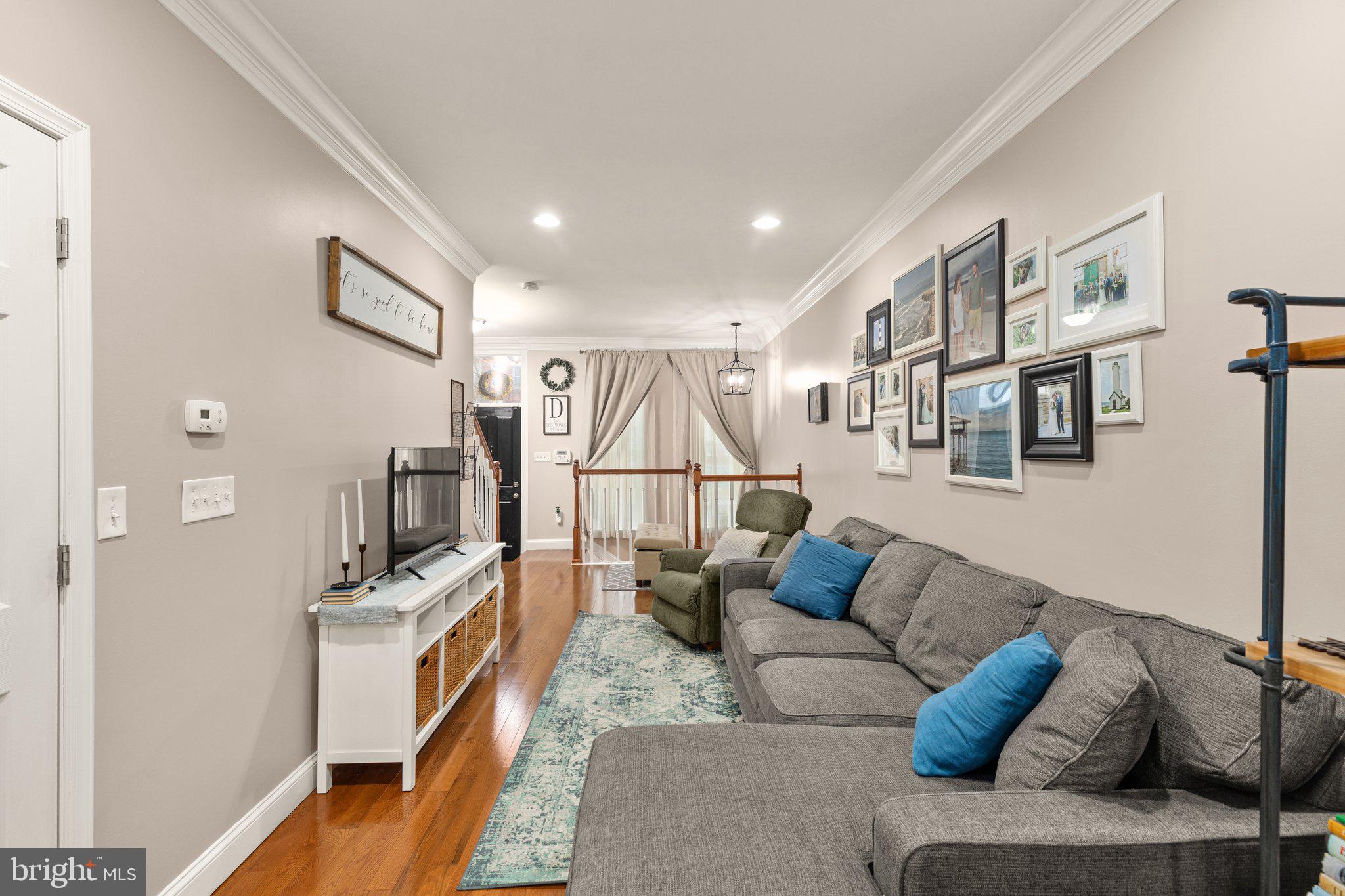 BROADWAY EAST - Residential