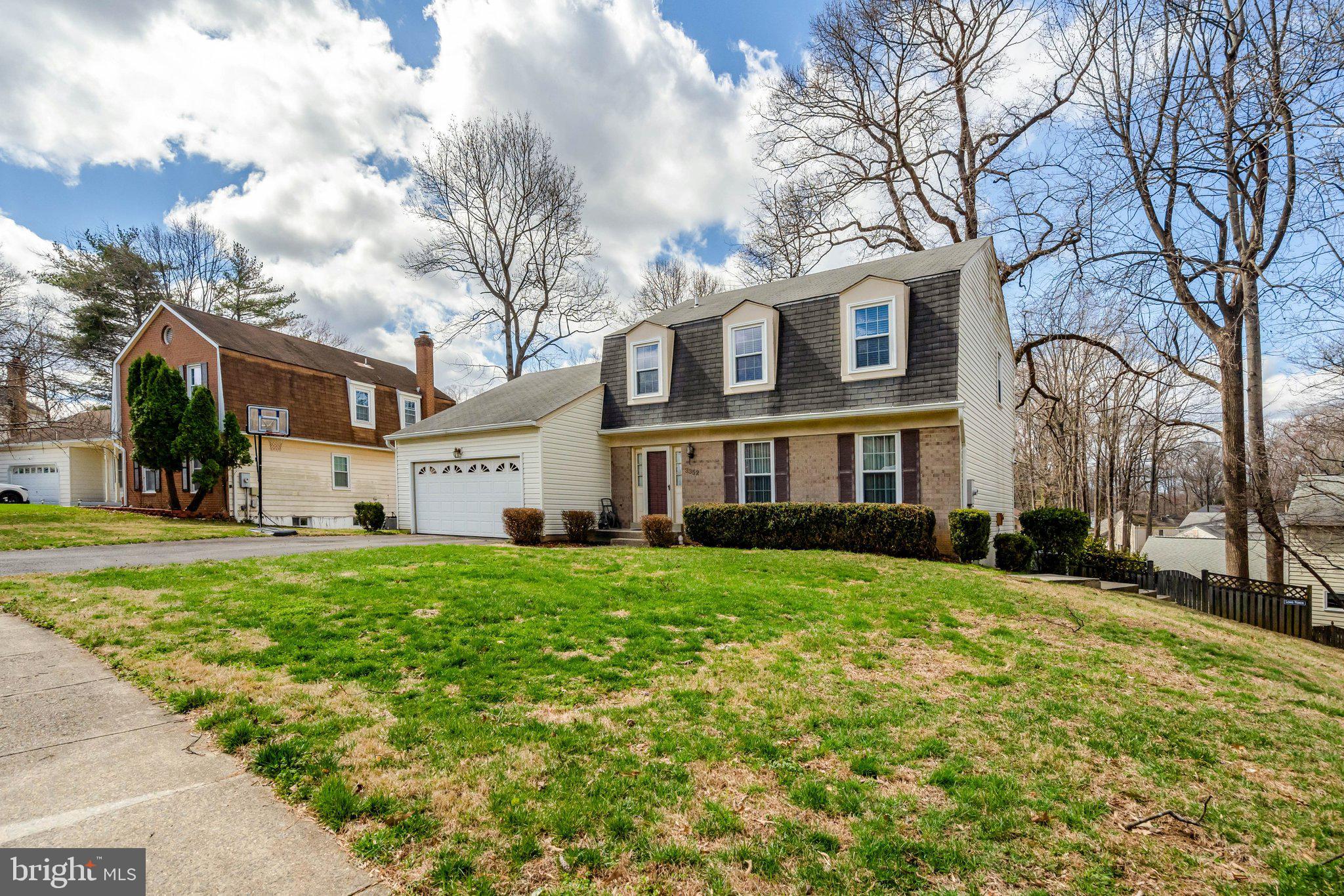 3352 BROKEN KNIFE COURT