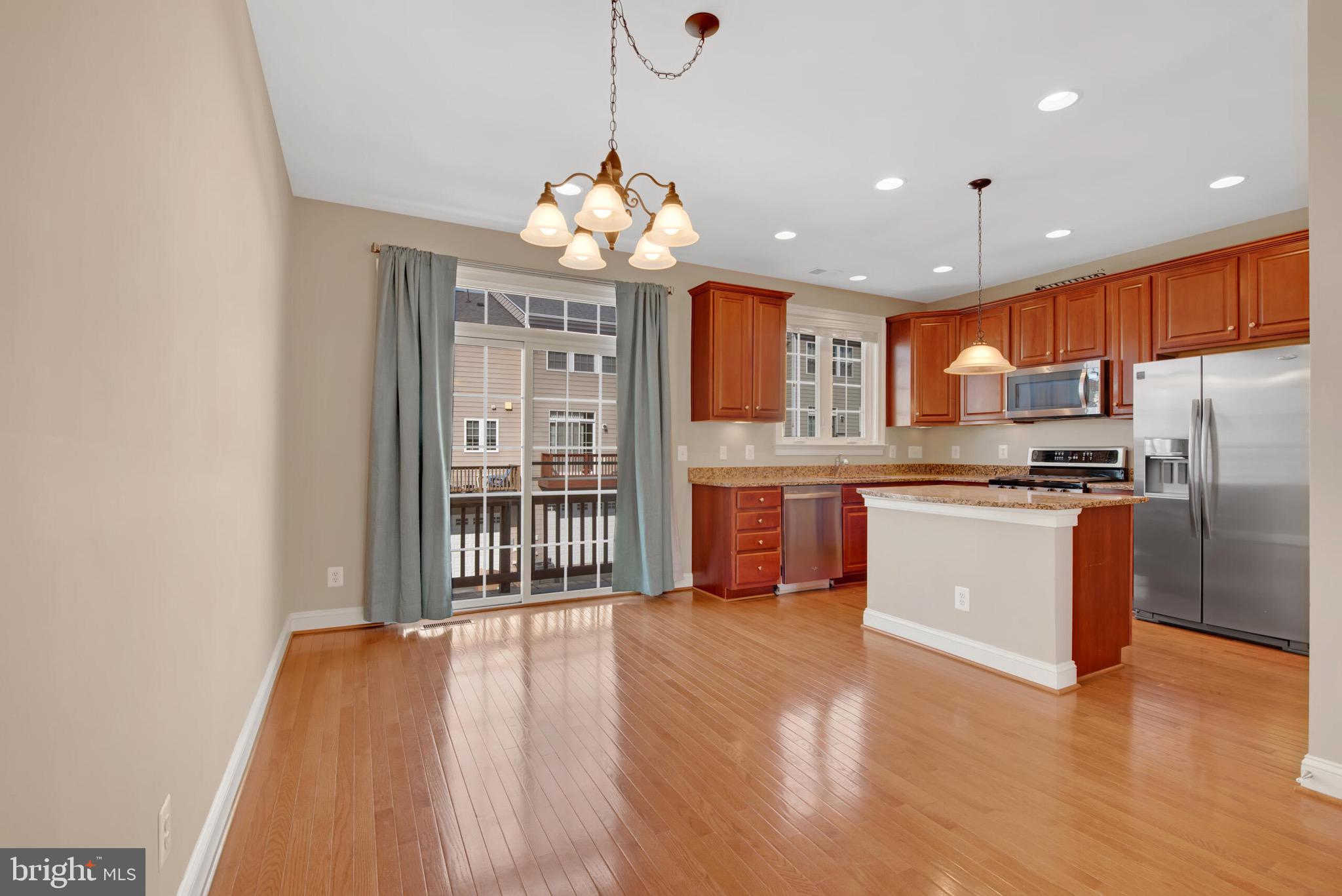 GOOSE CREEK VILLAGE NORTH - Residential Lease