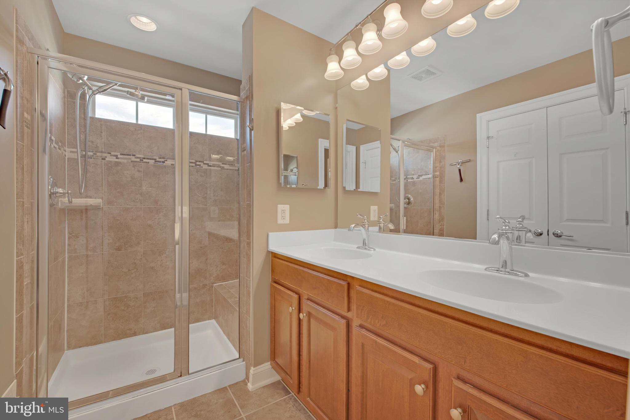 GOOSE CREEK VILLAGE NORTH - Residential Lease