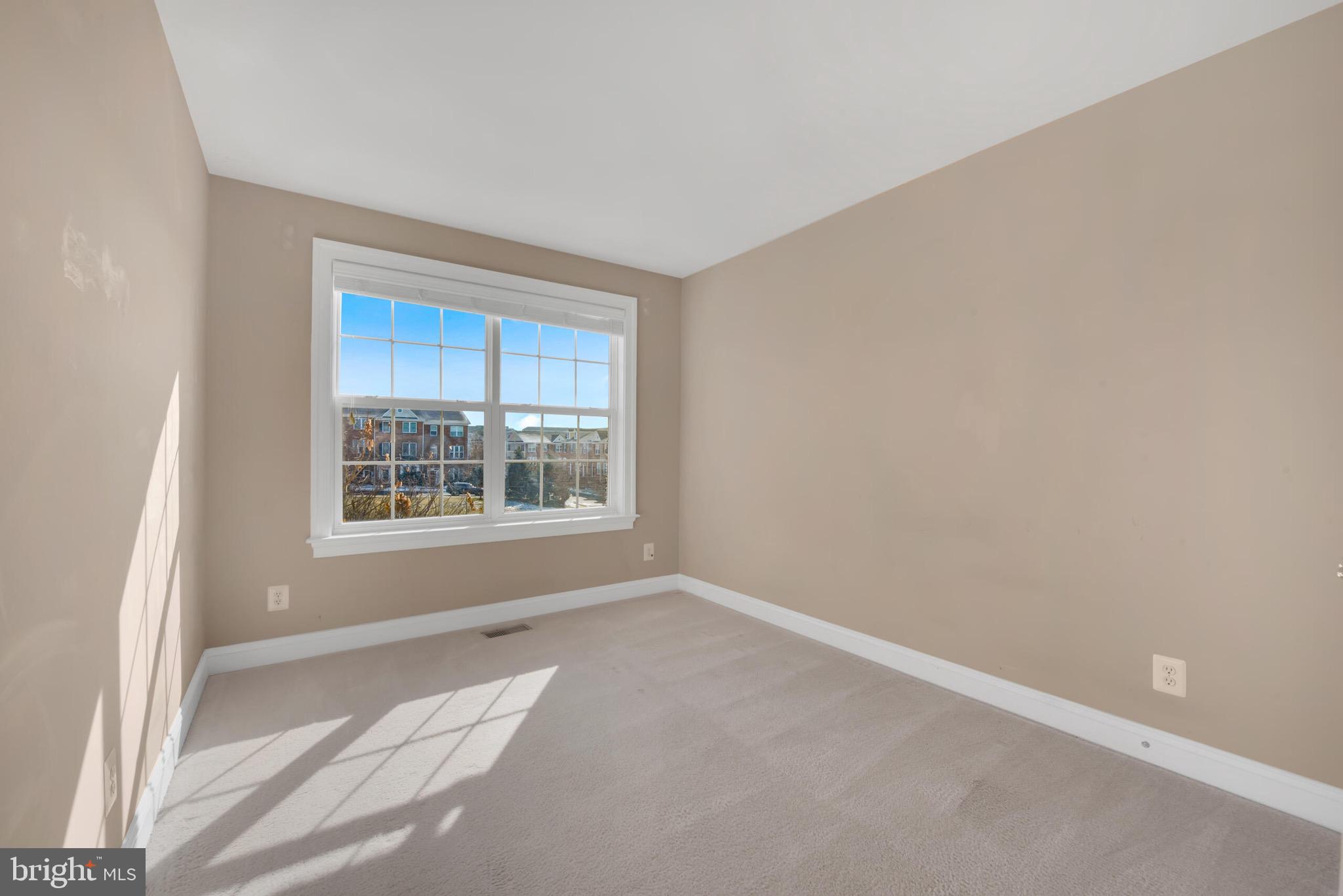 GOOSE CREEK VILLAGE NORTH - Residential Lease