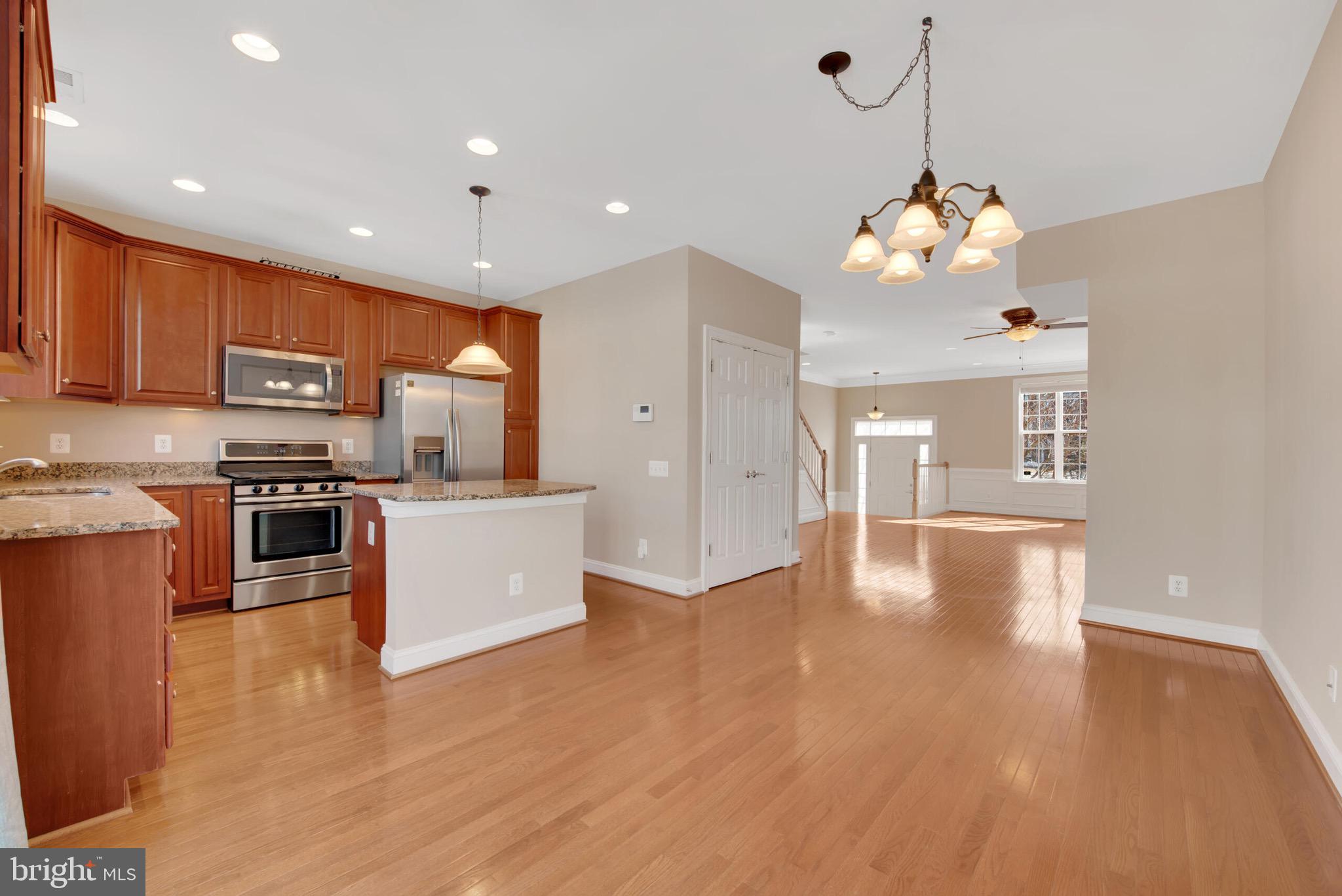 GOOSE CREEK VILLAGE NORTH - Residential Lease