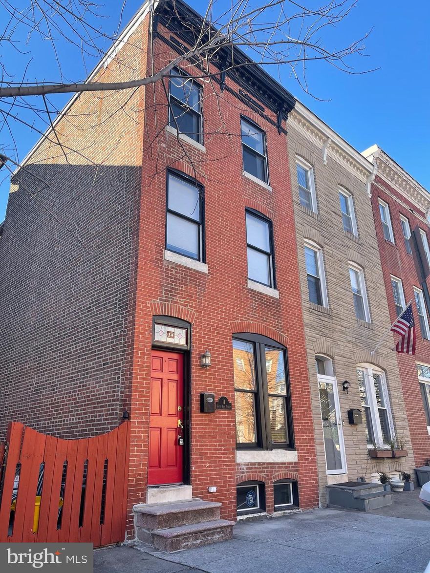 This 3-story end-of-group row home boasts nearly 3,000 square feet with 3 large bedrooms and 2.5 bathrooms. Featuring renovations throughout, glistening hardwood floors, custom cabinetry, imported counters and tile, stainless steel appliances and a huge designer chef's kitchen. The oversized brick patio is perfect for entertaining! There's nothing to do but move in.