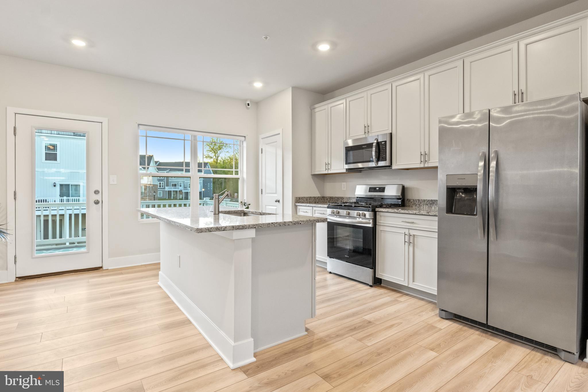 WATER'S LANDING - Residential