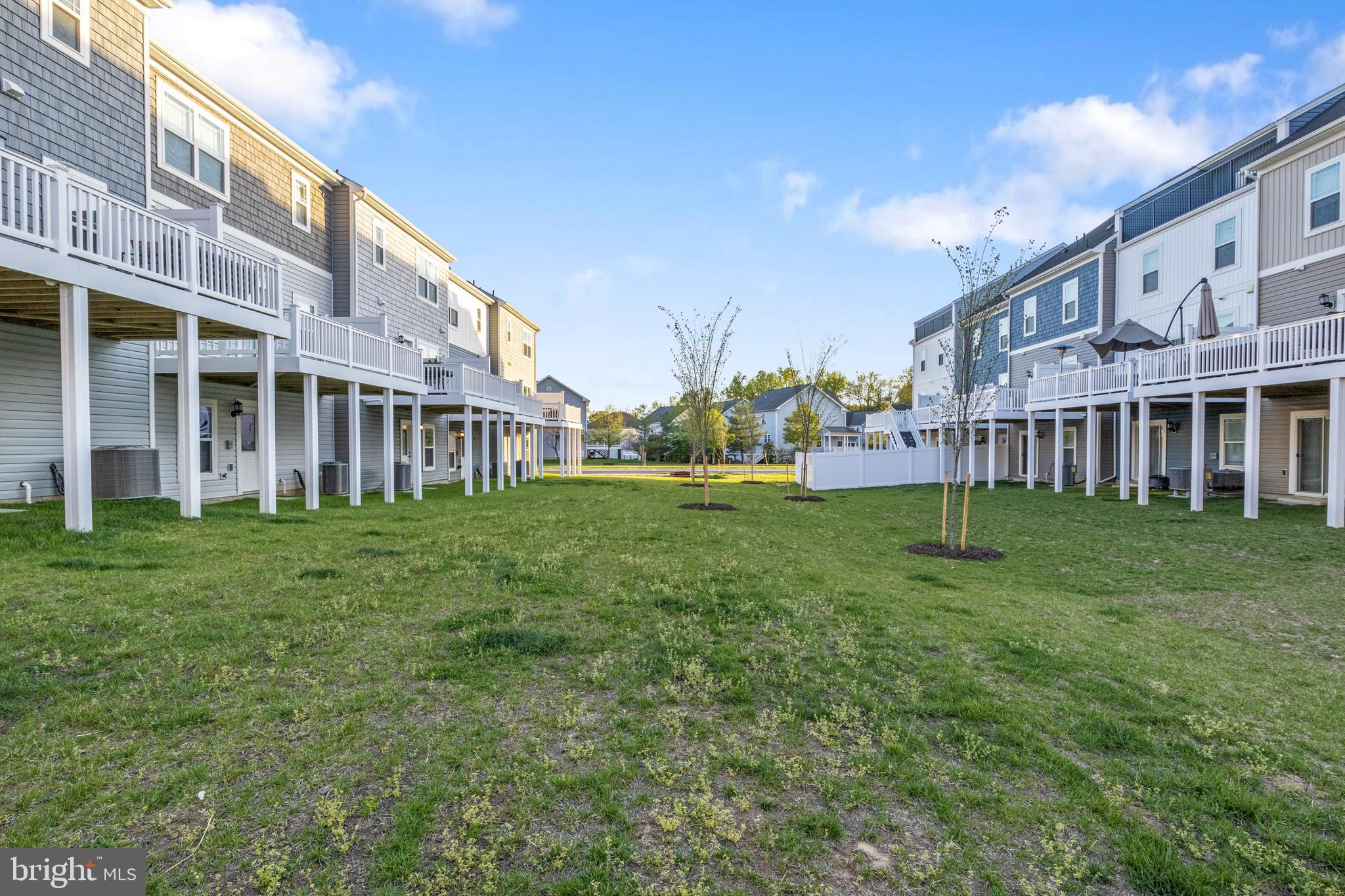 WATER'S LANDING - Residential