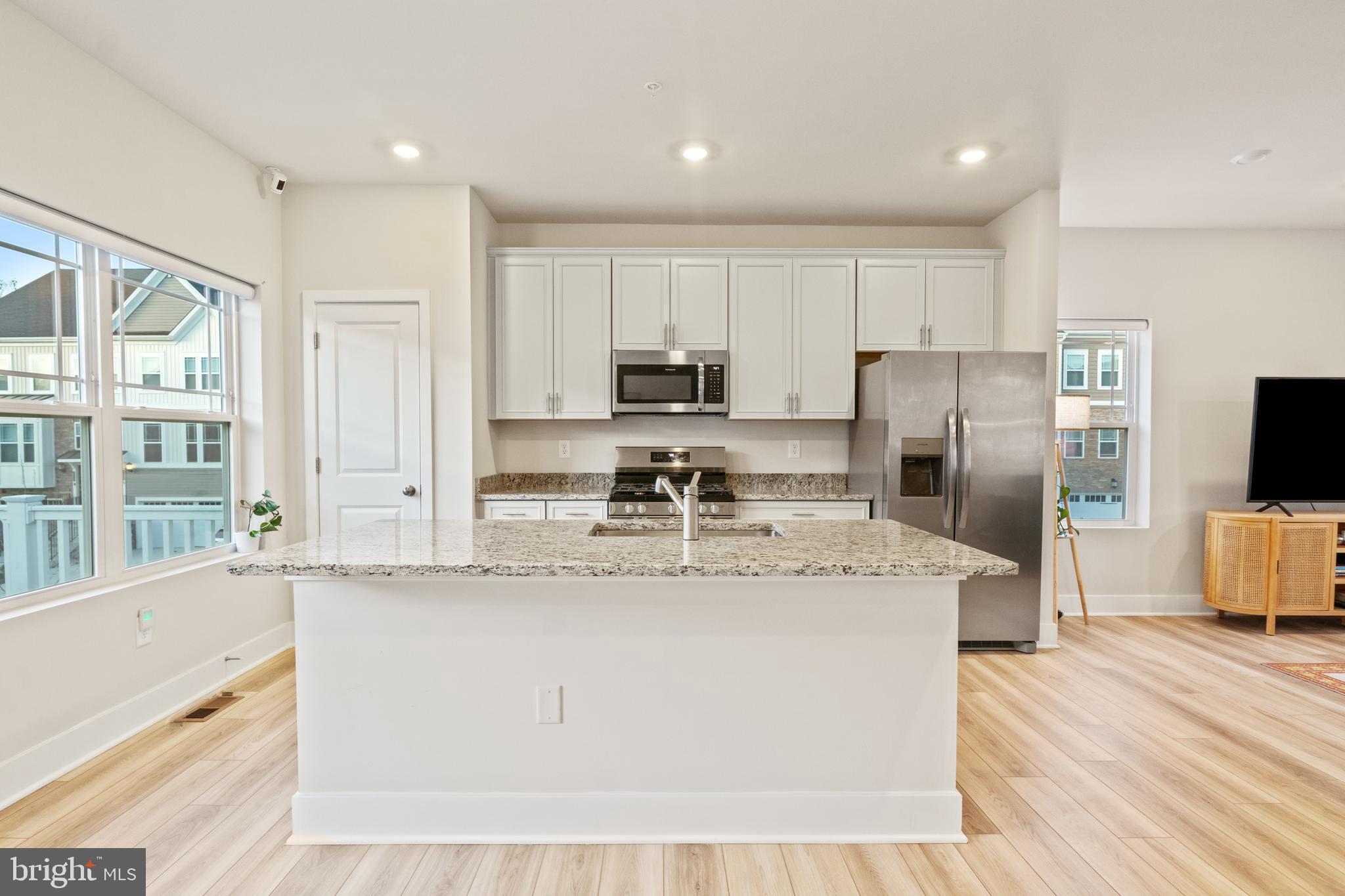 WATER'S LANDING - Residential