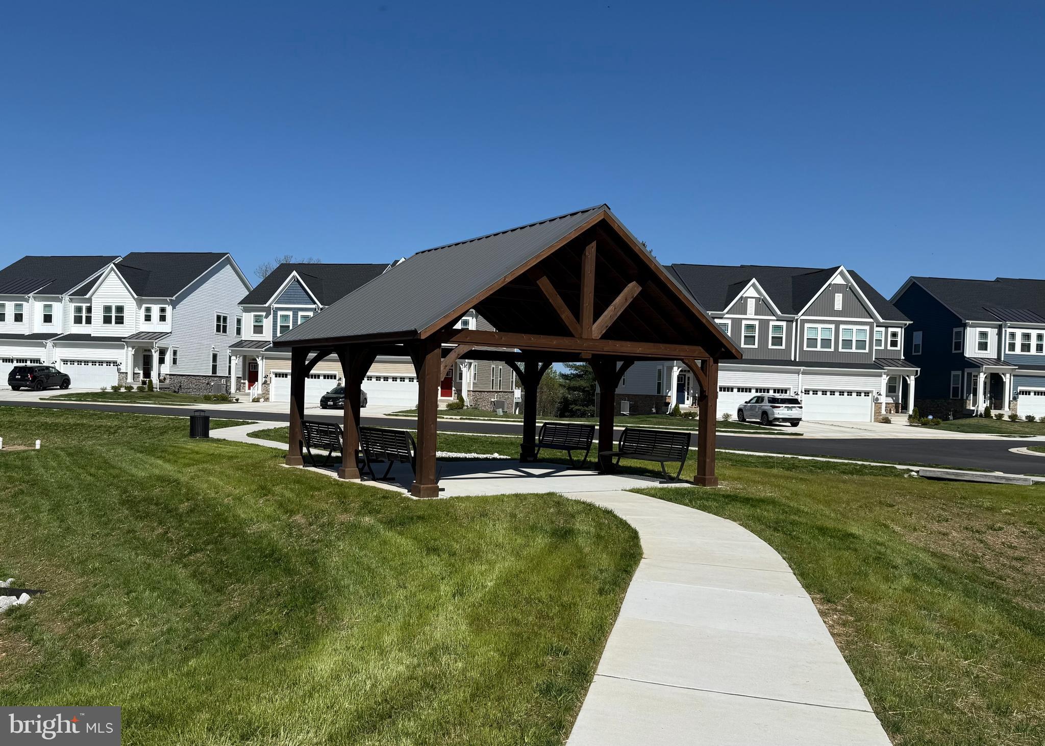 WATER'S LANDING - Residential