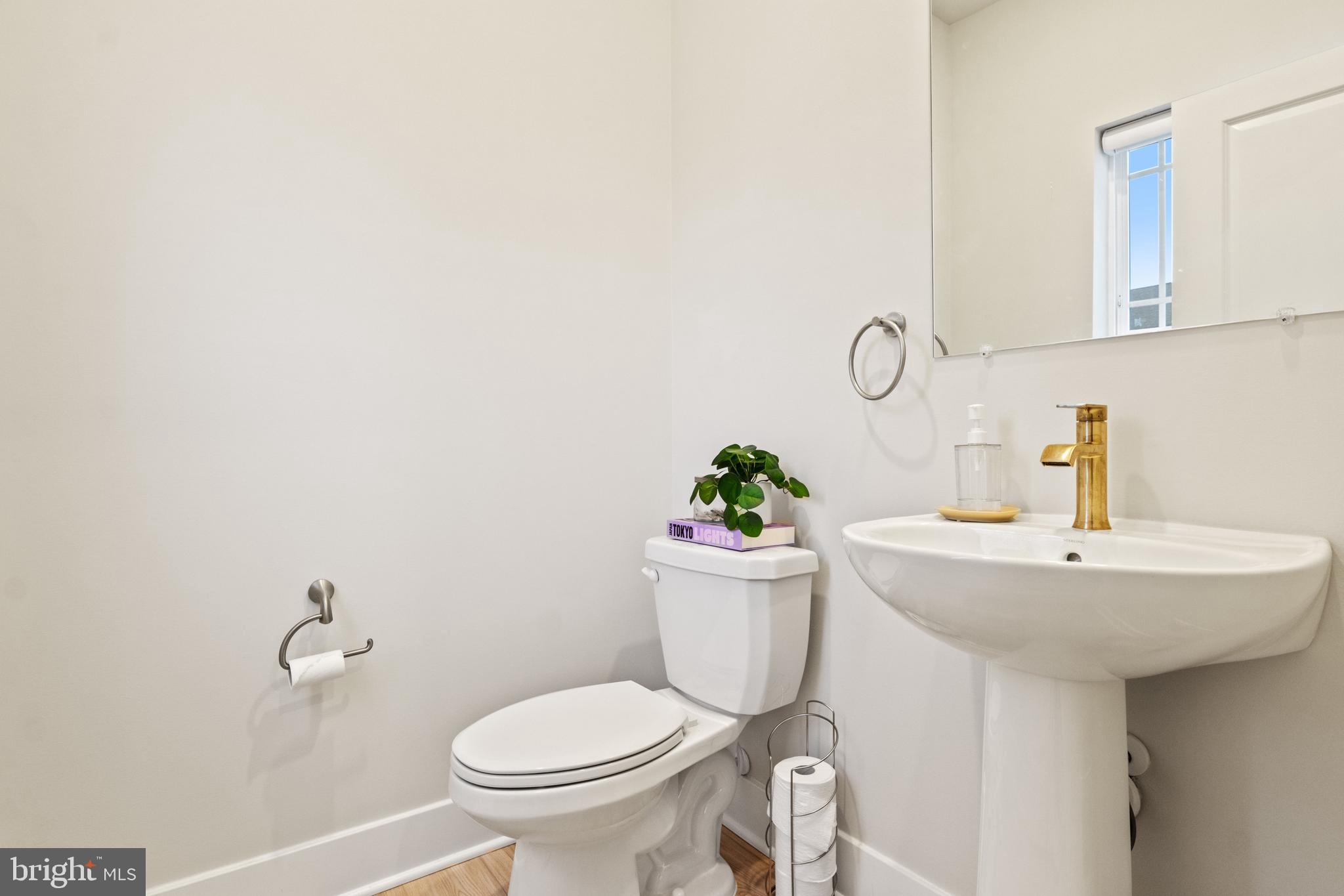 WATER'S LANDING - Residential