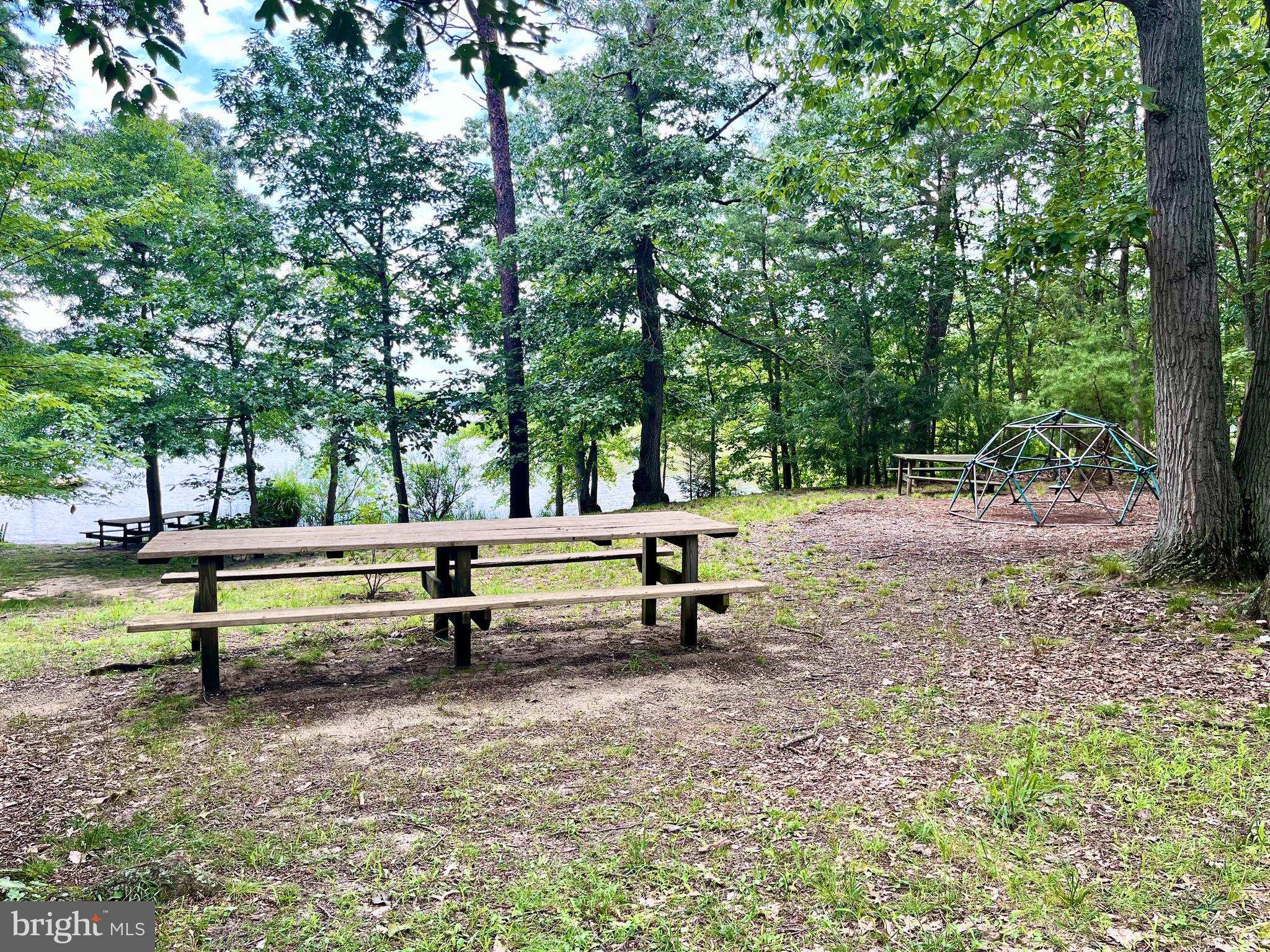 CHESTER HARBOR - Residential