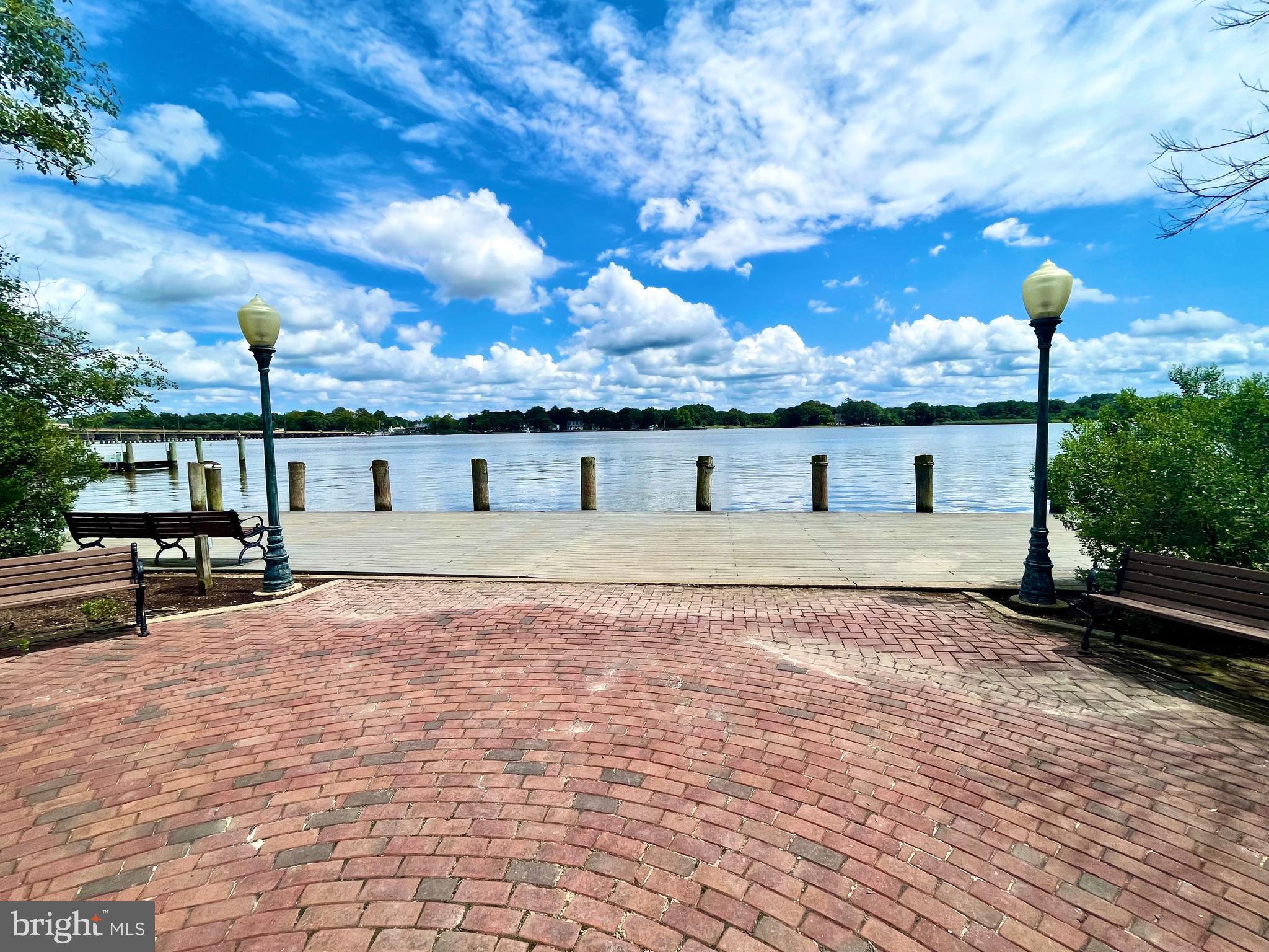 CHESTER HARBOR - Residential