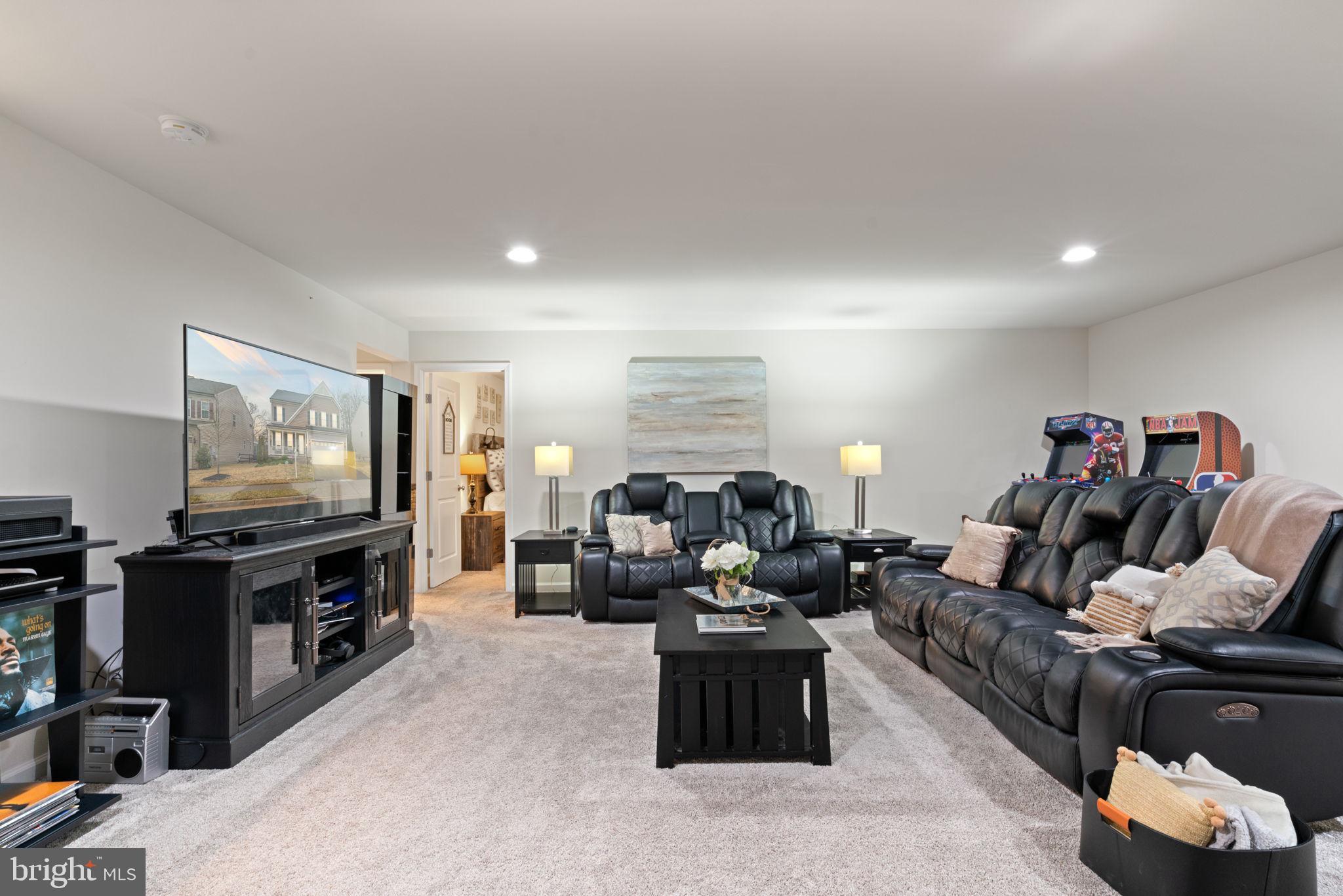 CAYDEN RIDGE - Residential