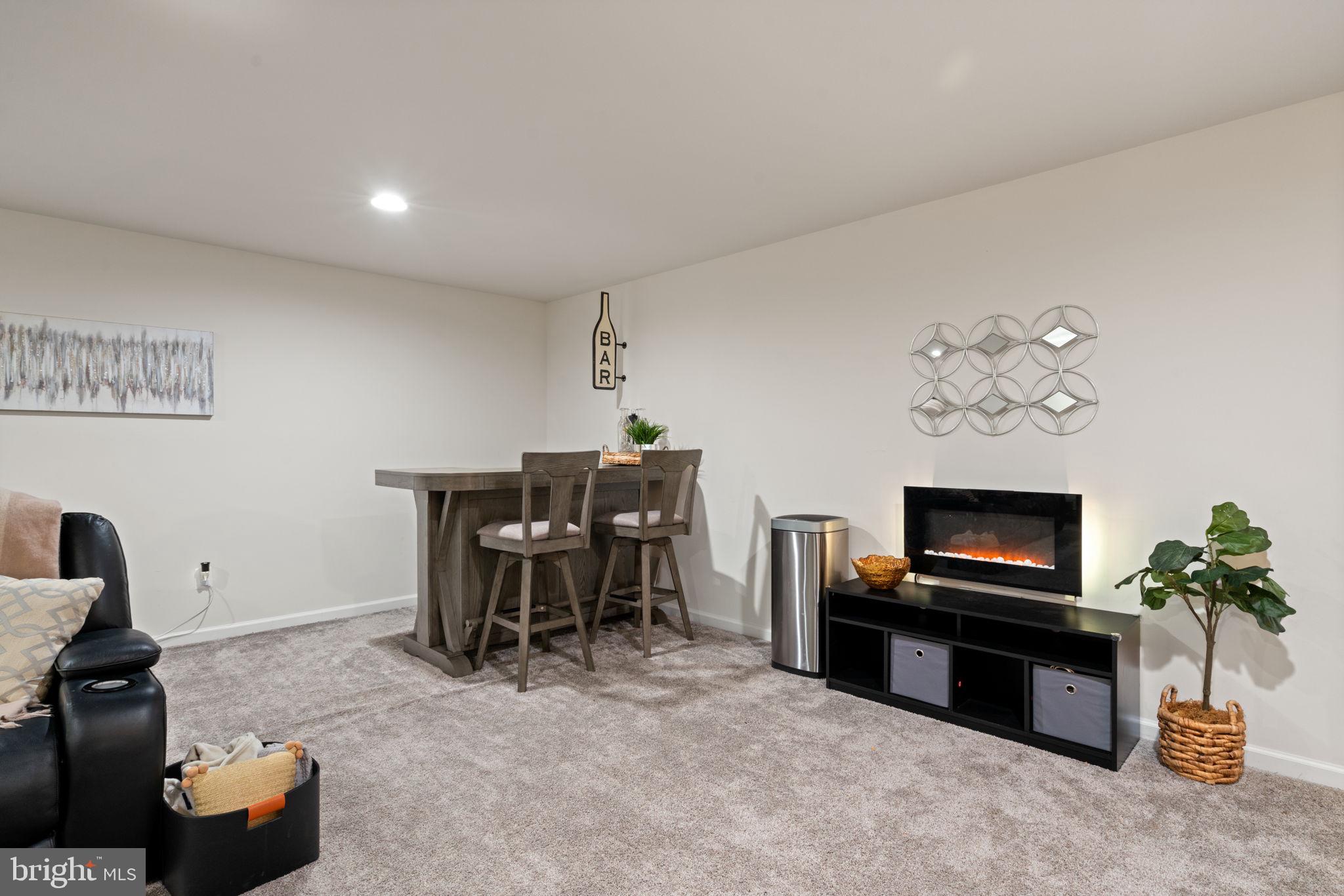 CAYDEN RIDGE - Residential