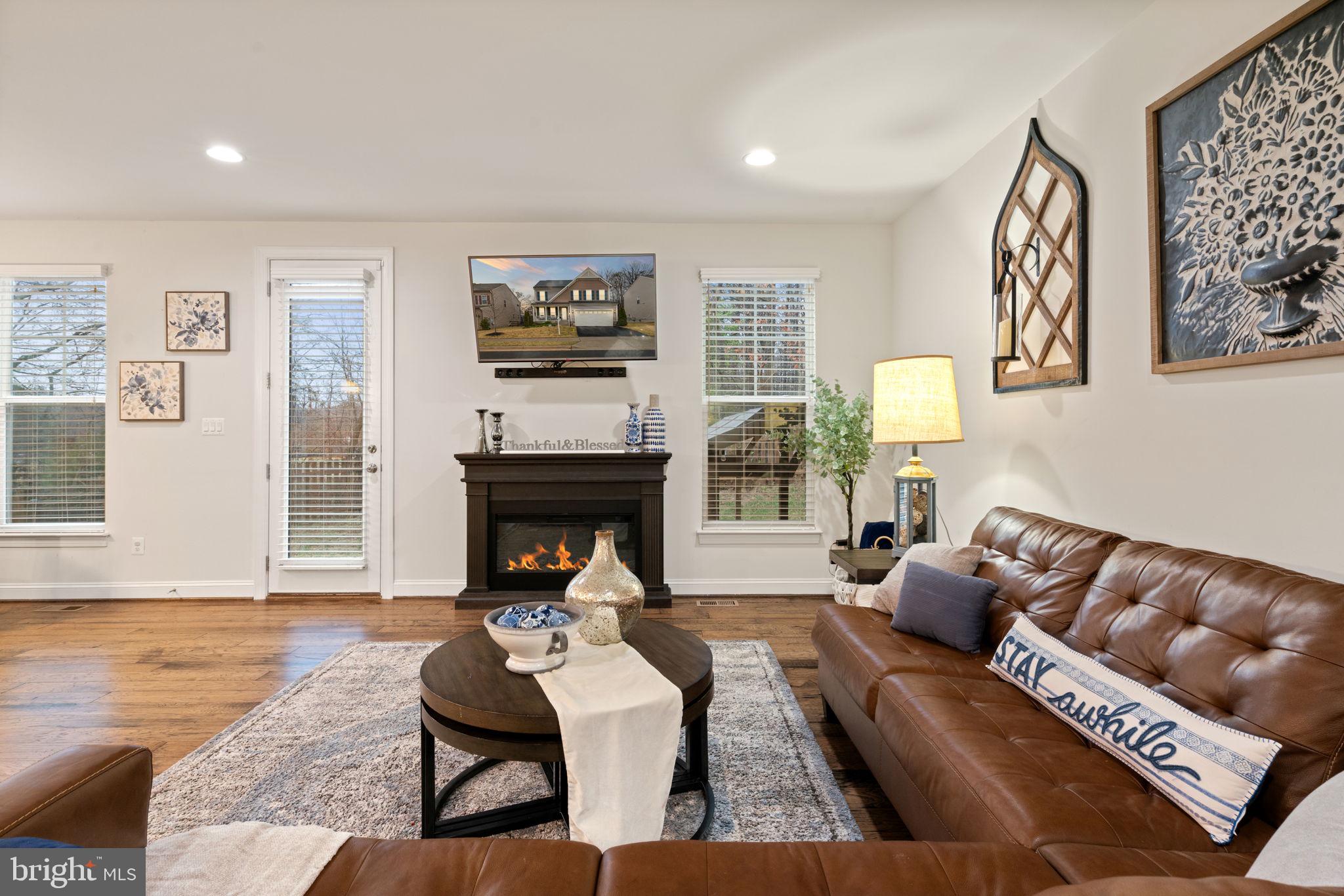 CAYDEN RIDGE - Residential