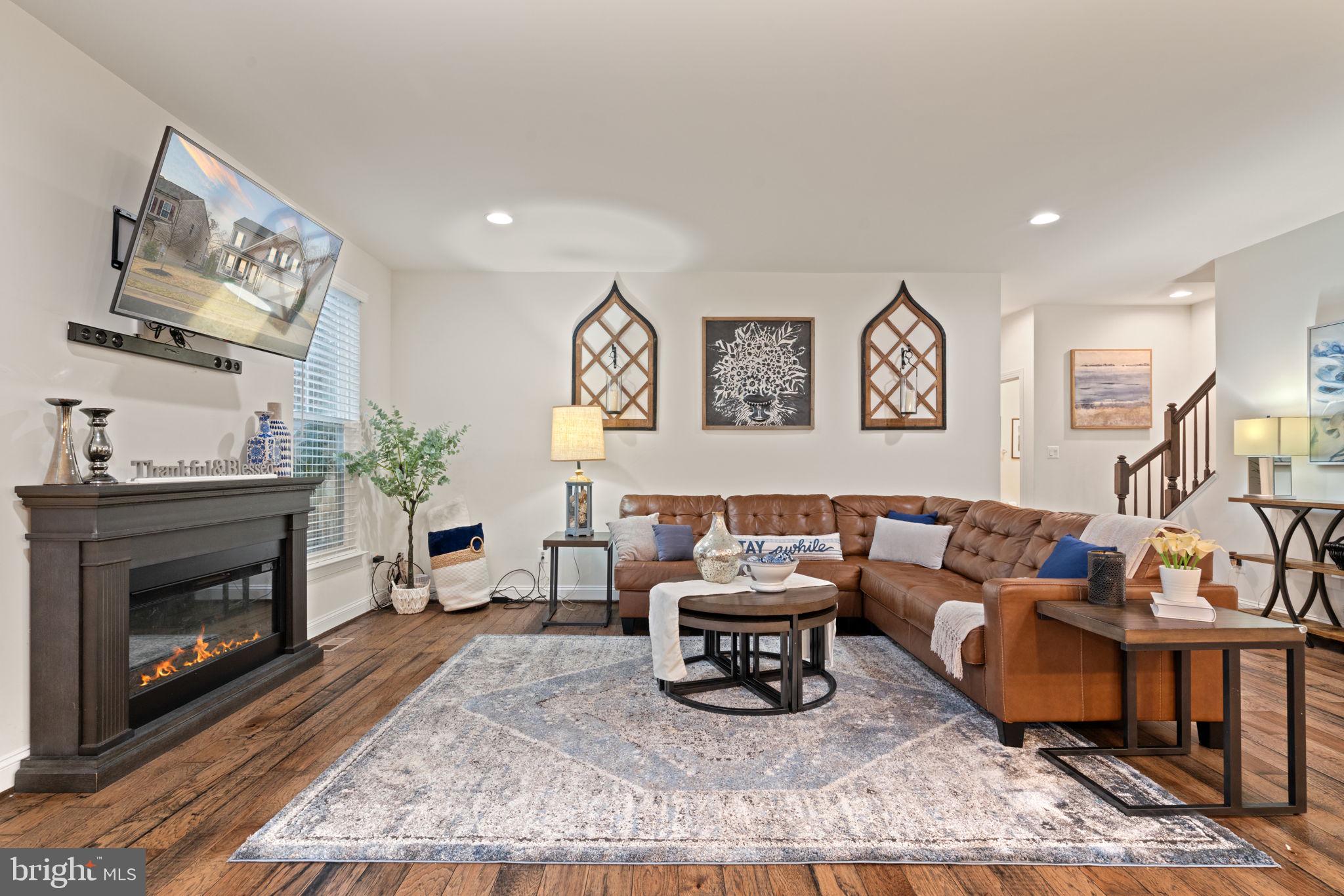 CAYDEN RIDGE - Residential