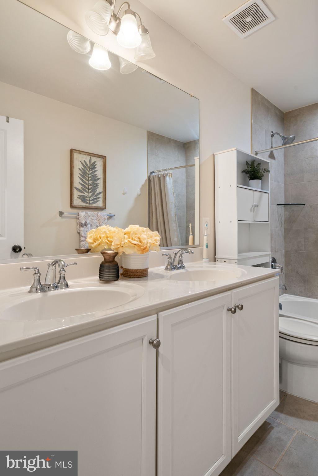 CAYDEN RIDGE - Residential