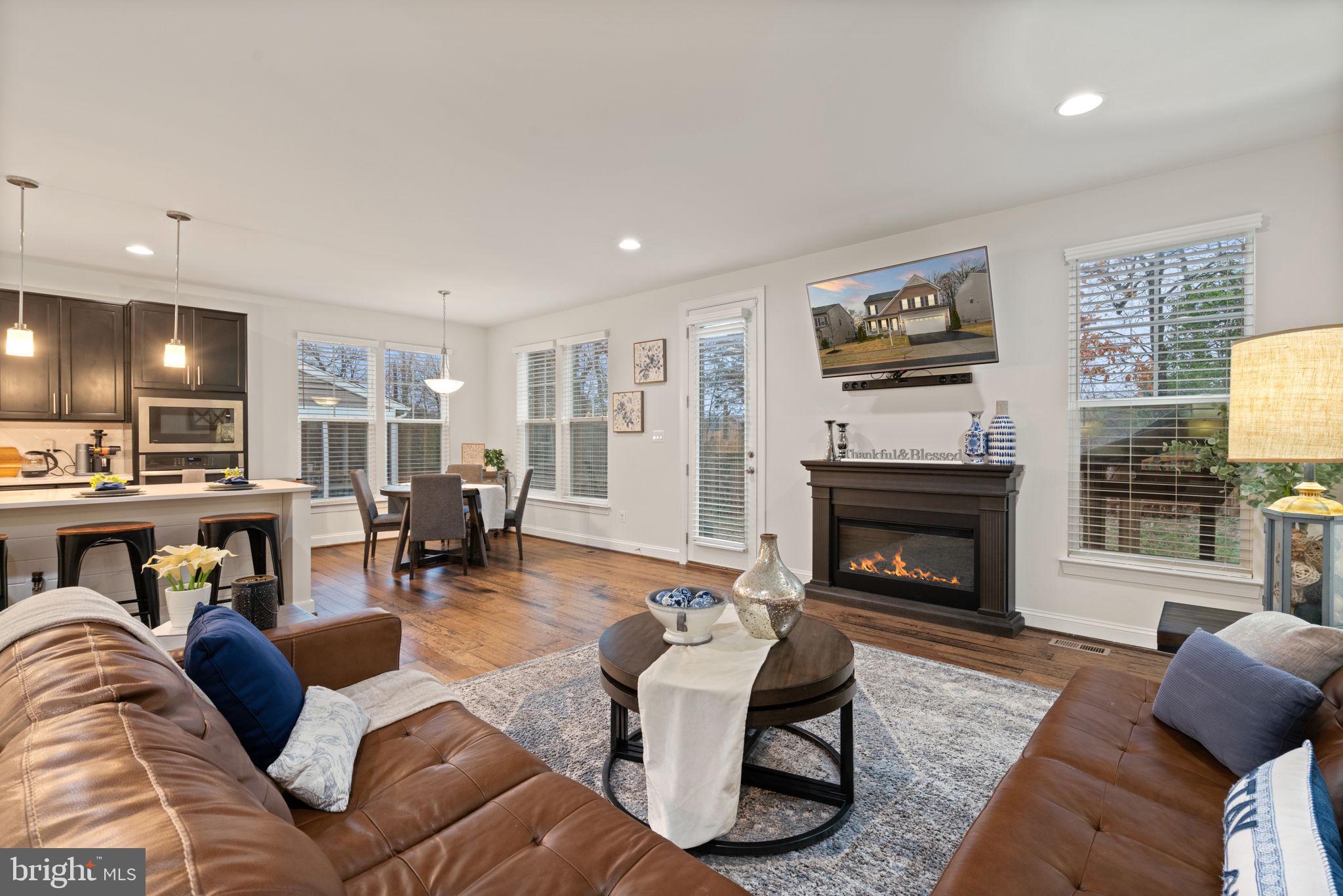 CAYDEN RIDGE - Residential