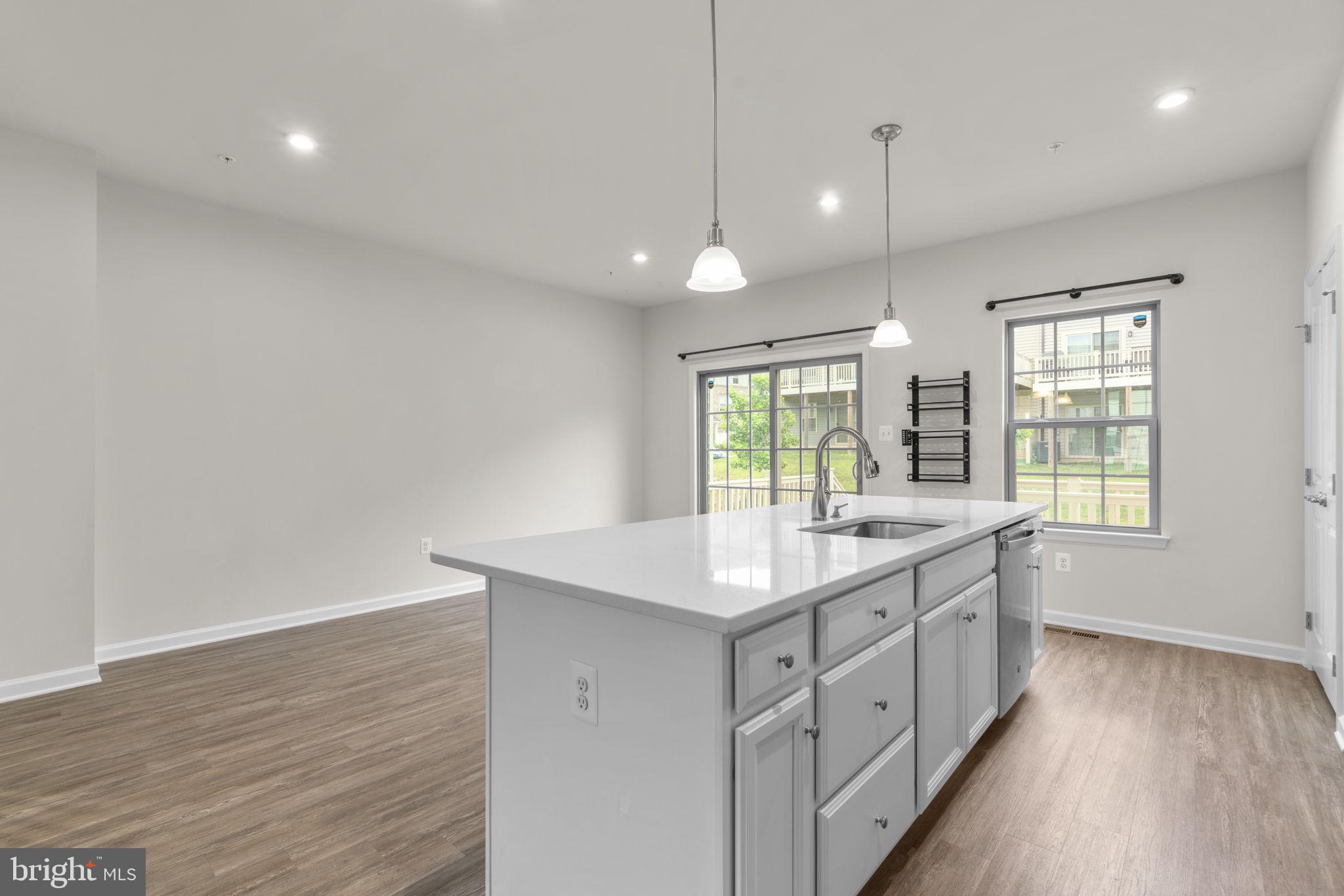 PARKSIDE - Residential
