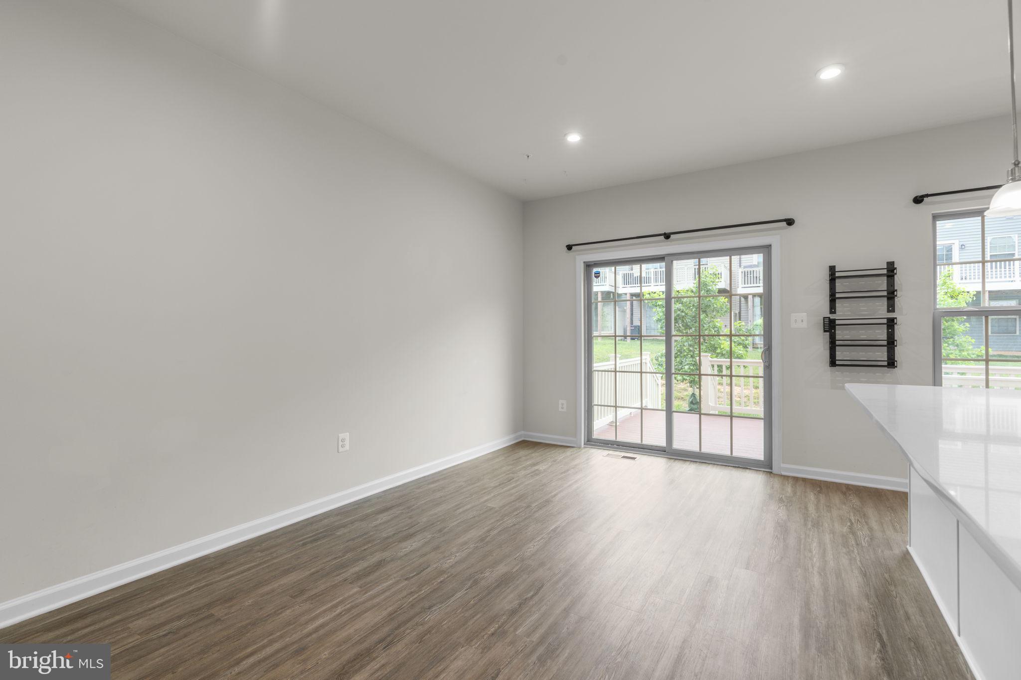 PARKSIDE - Residential