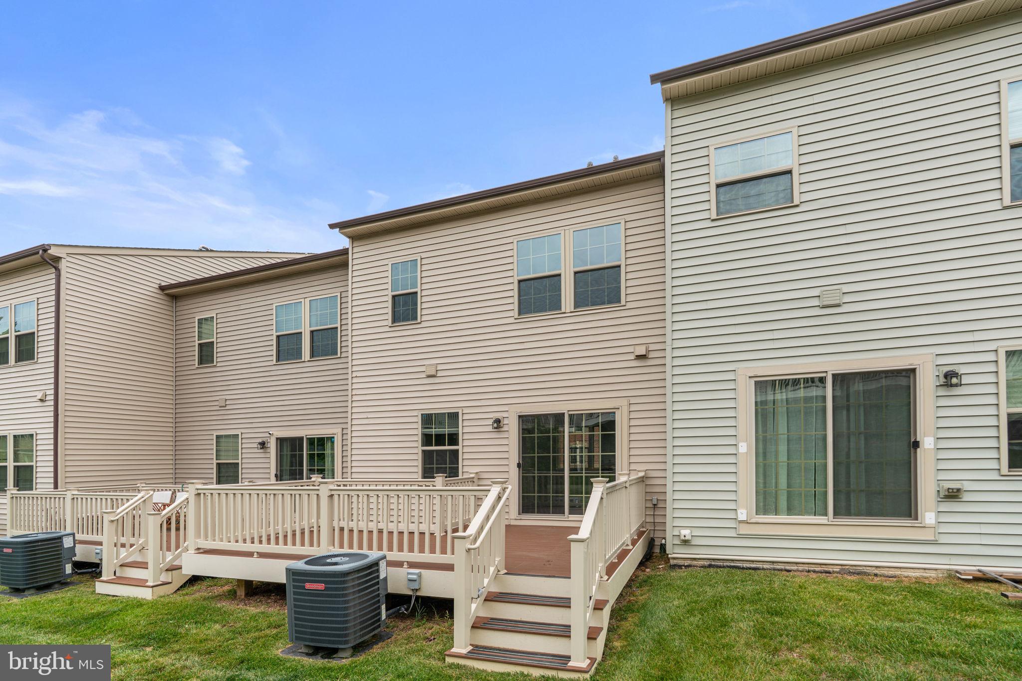 PARKSIDE - Residential