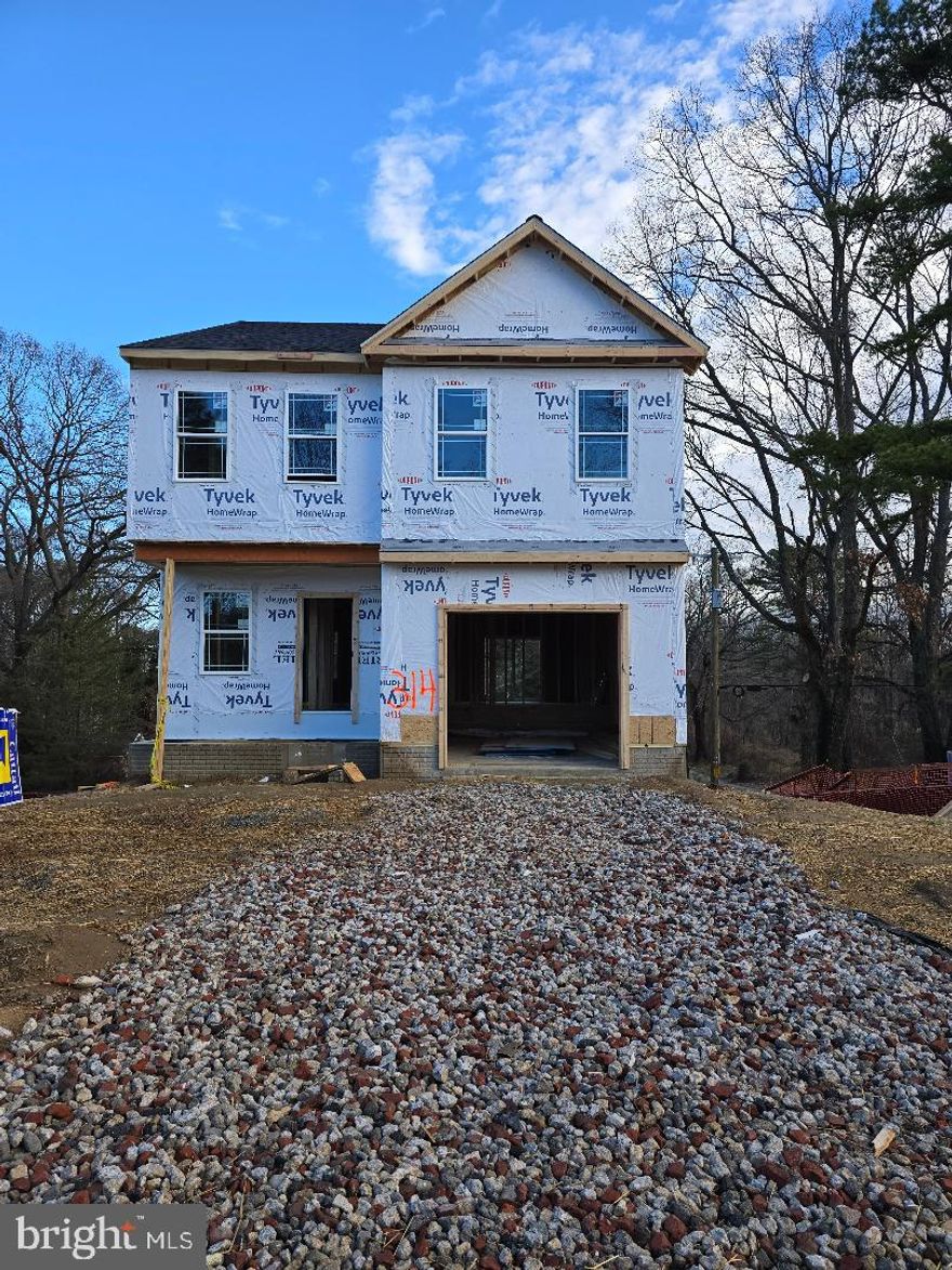 Construction Update - Completion DEC 2025/JAN 2026

Welcome to your NEW HOME! This lot will feature the THE WYE model with Walkout Basement!  Included by this builder are a number of upgrades the builder offers that are included in the list price. For details regarding the floor plan and inclusions contact the Listing Agent, Maryann Pettie. Construction Update - Estimated finish date : February 2026.