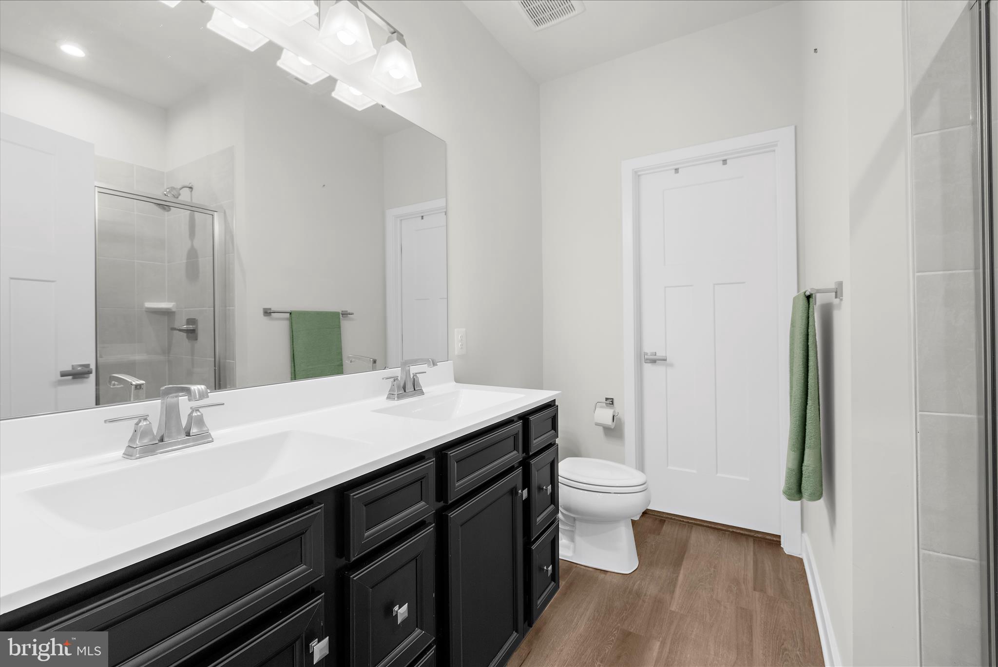 TANYARD SHORES - Residential