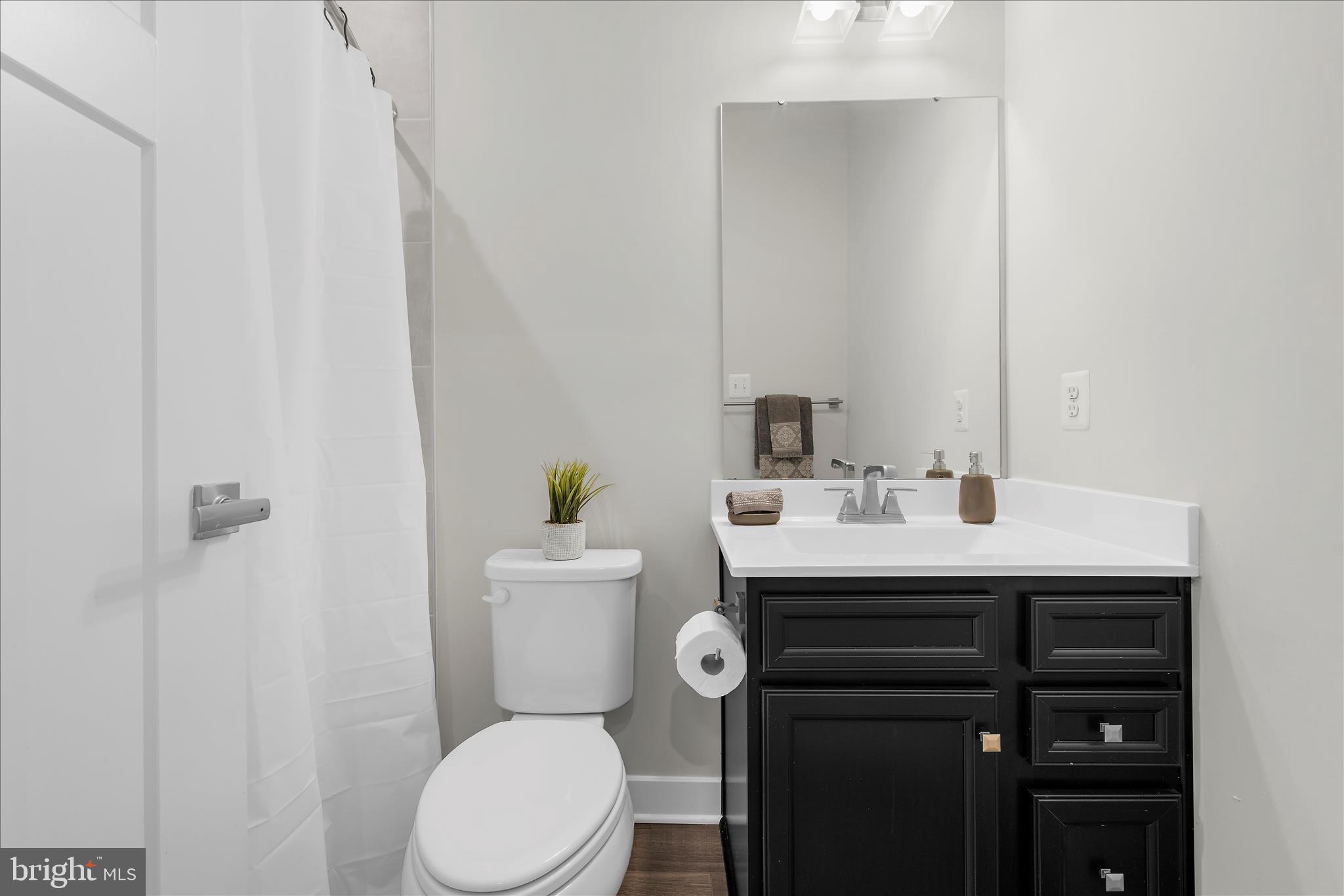 TANYARD SHORES - Residential