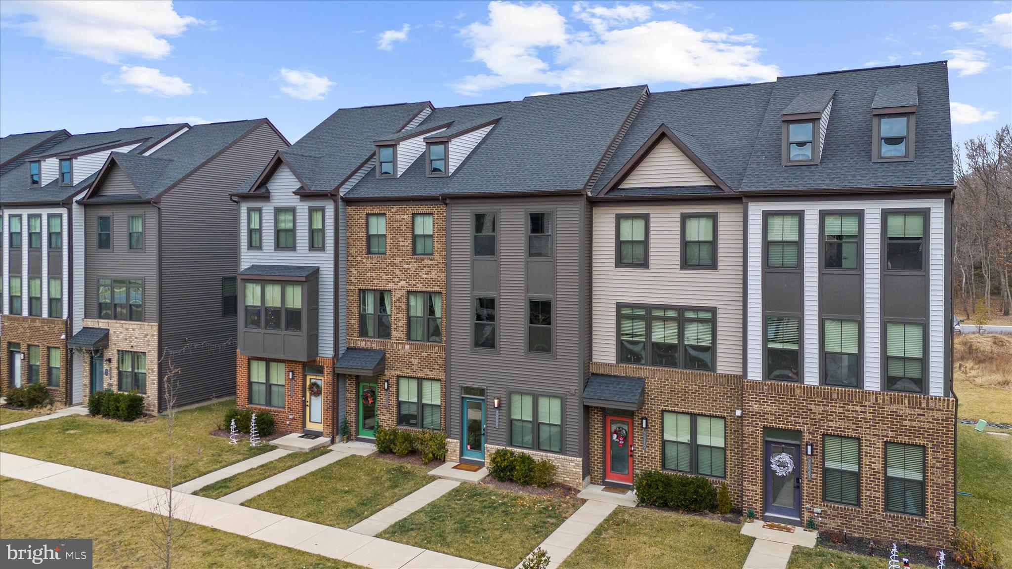 TANYARD SHORES - Residential