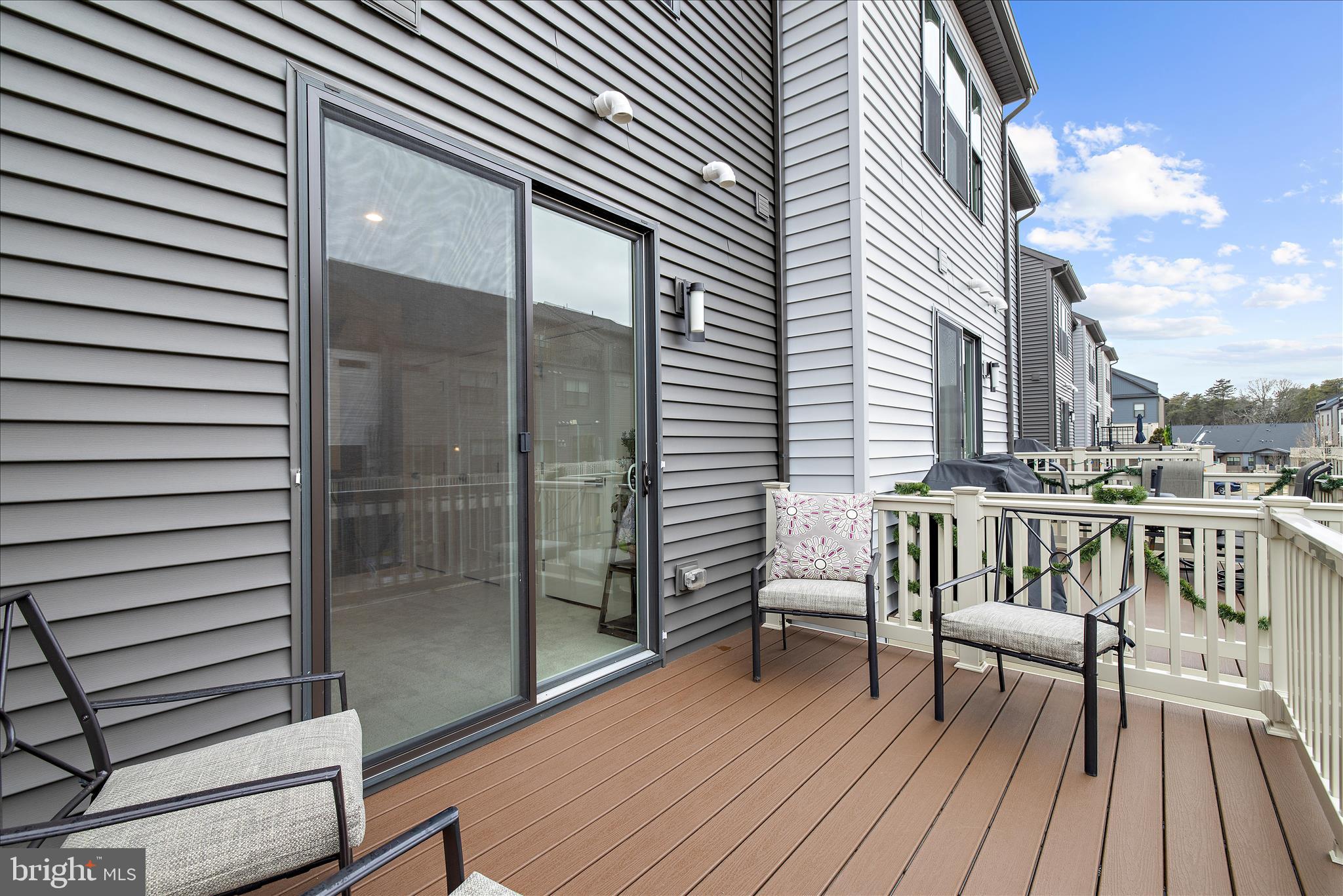 TANYARD SHORES - Residential