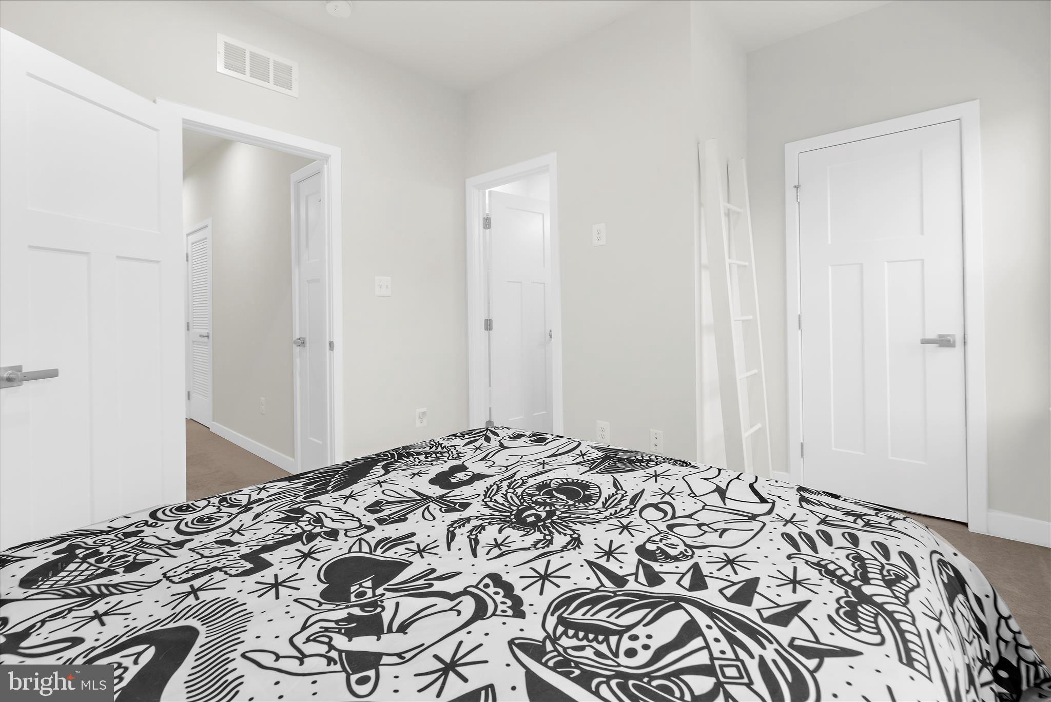 TANYARD SHORES - Residential