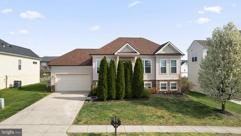 91 BURBERRY LANE CHARLES TOWN WV 25414