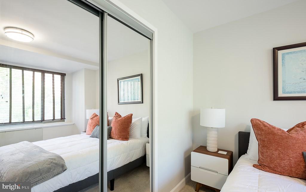 RIVER PLACE - Residential Lease