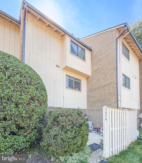 Photo of 2674 Glengyle Drive #53, VIENNA, VA 22181 (MLS # VAFX2304702)