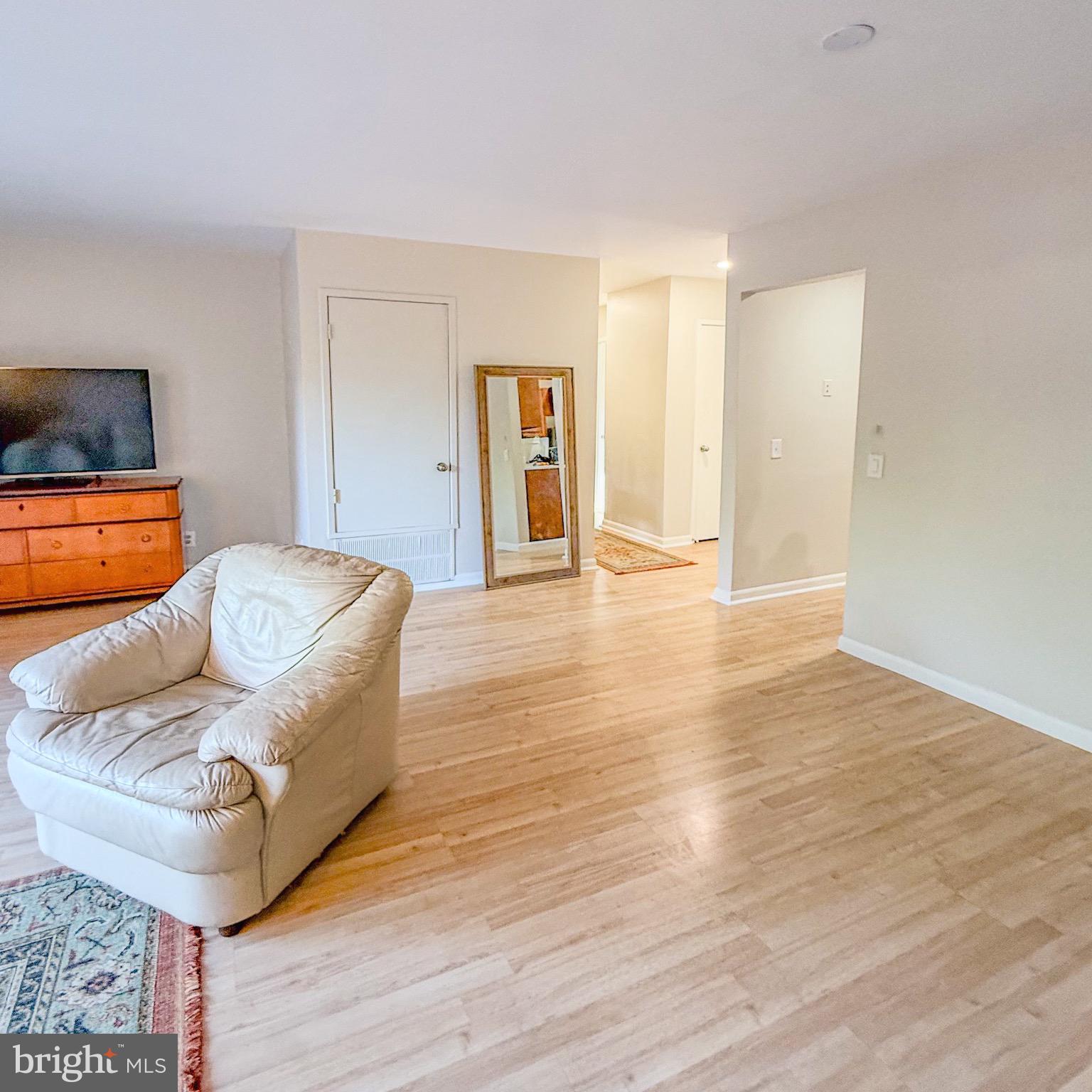 MOSBYS LANDING - Residential
